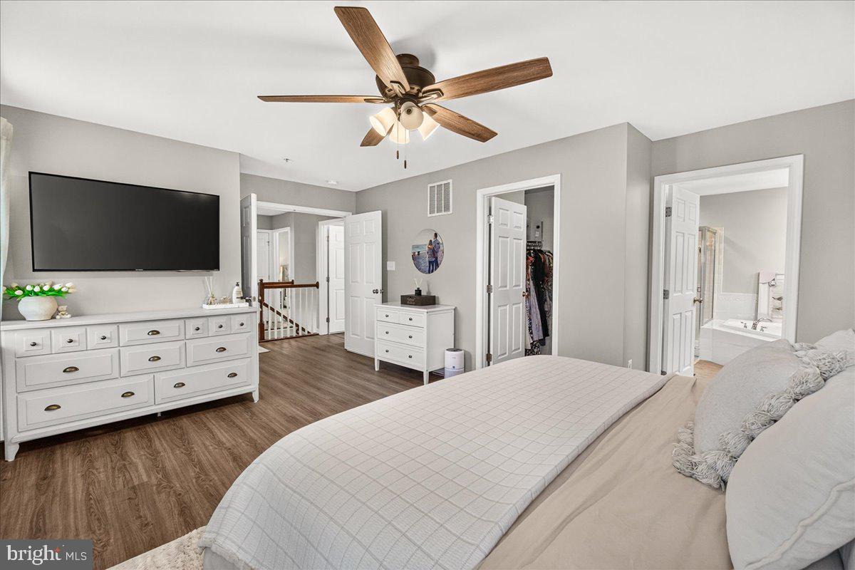CLOVER RIDGE - Residential
