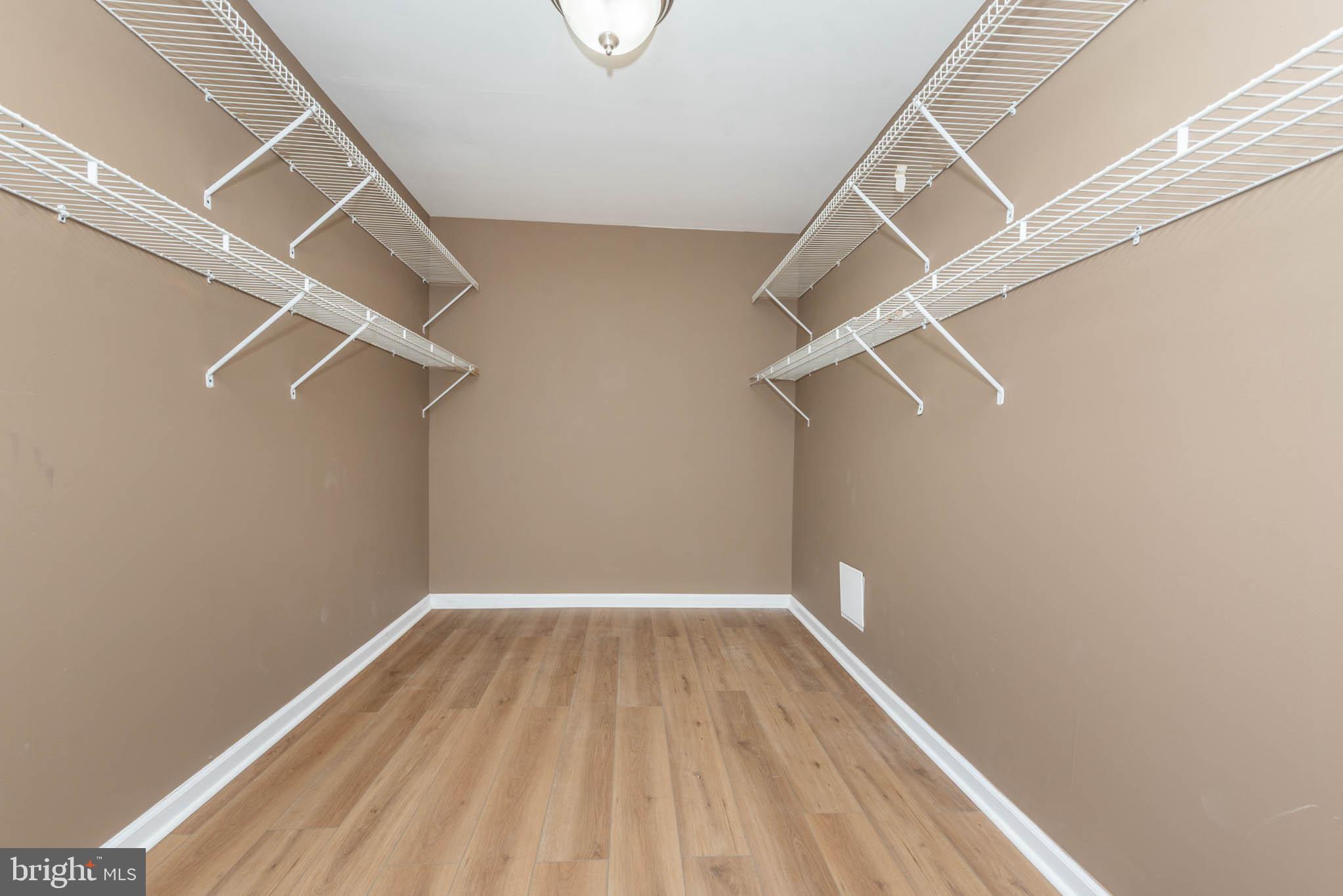 GWYNN OAK - Commercial Sale