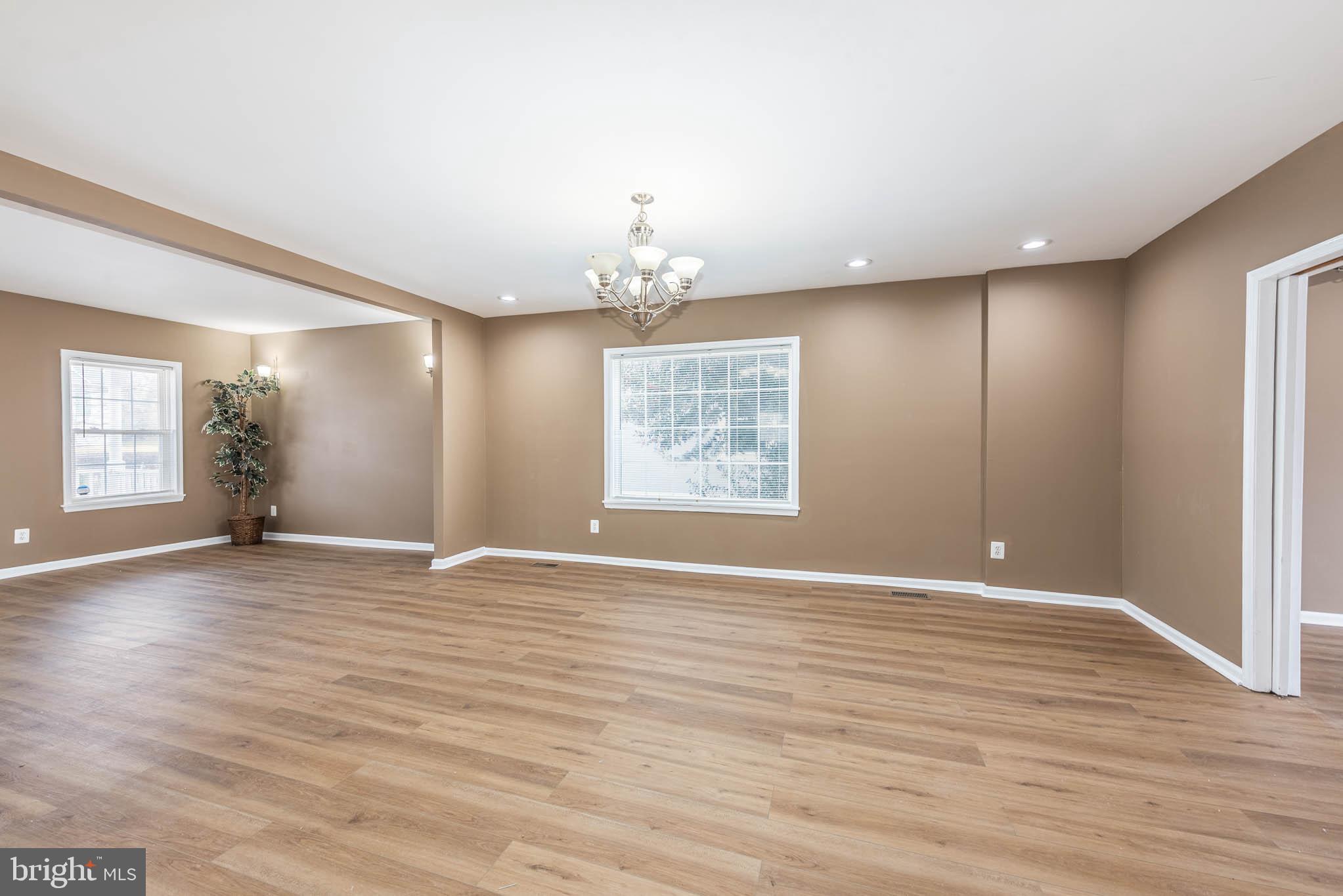 GWYNN OAK - Commercial Sale