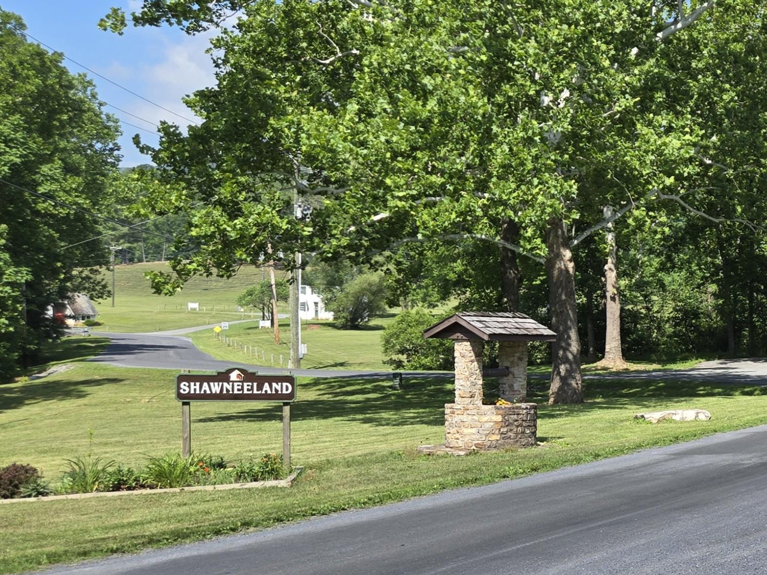 SHAWNEELAND - Residential
