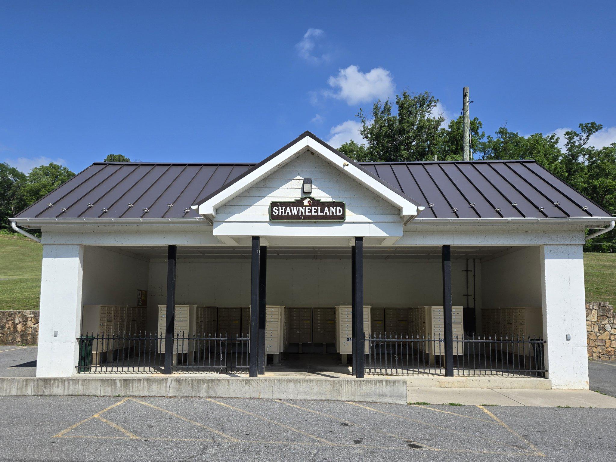 SHAWNEELAND - Residential