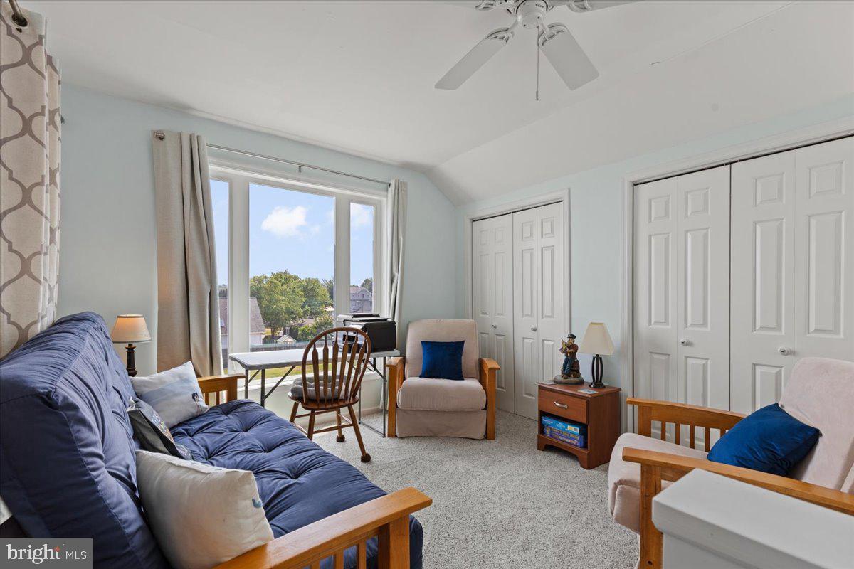 BAYCREST - Residential