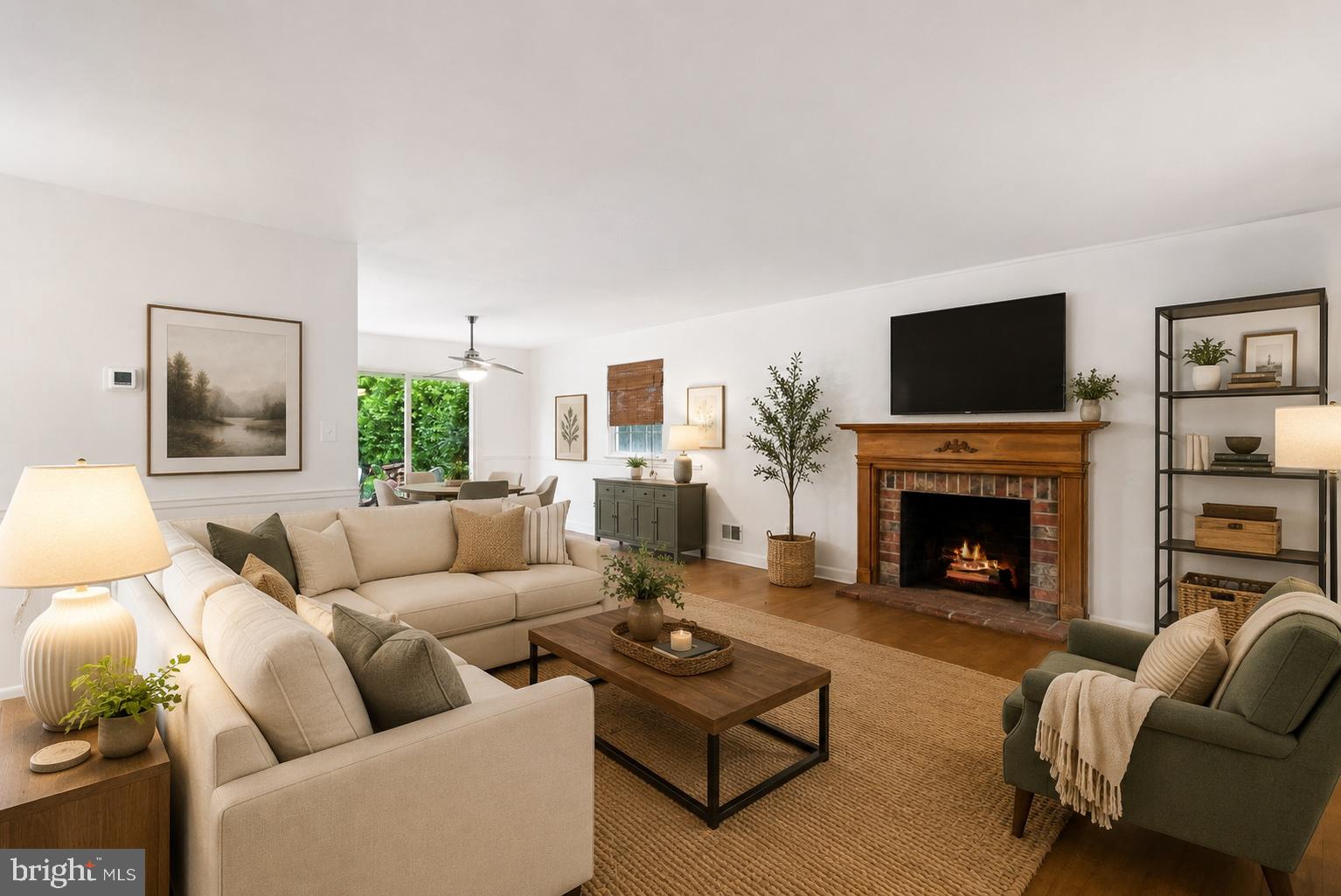 WOODBRIDGE VALLEY - Residential