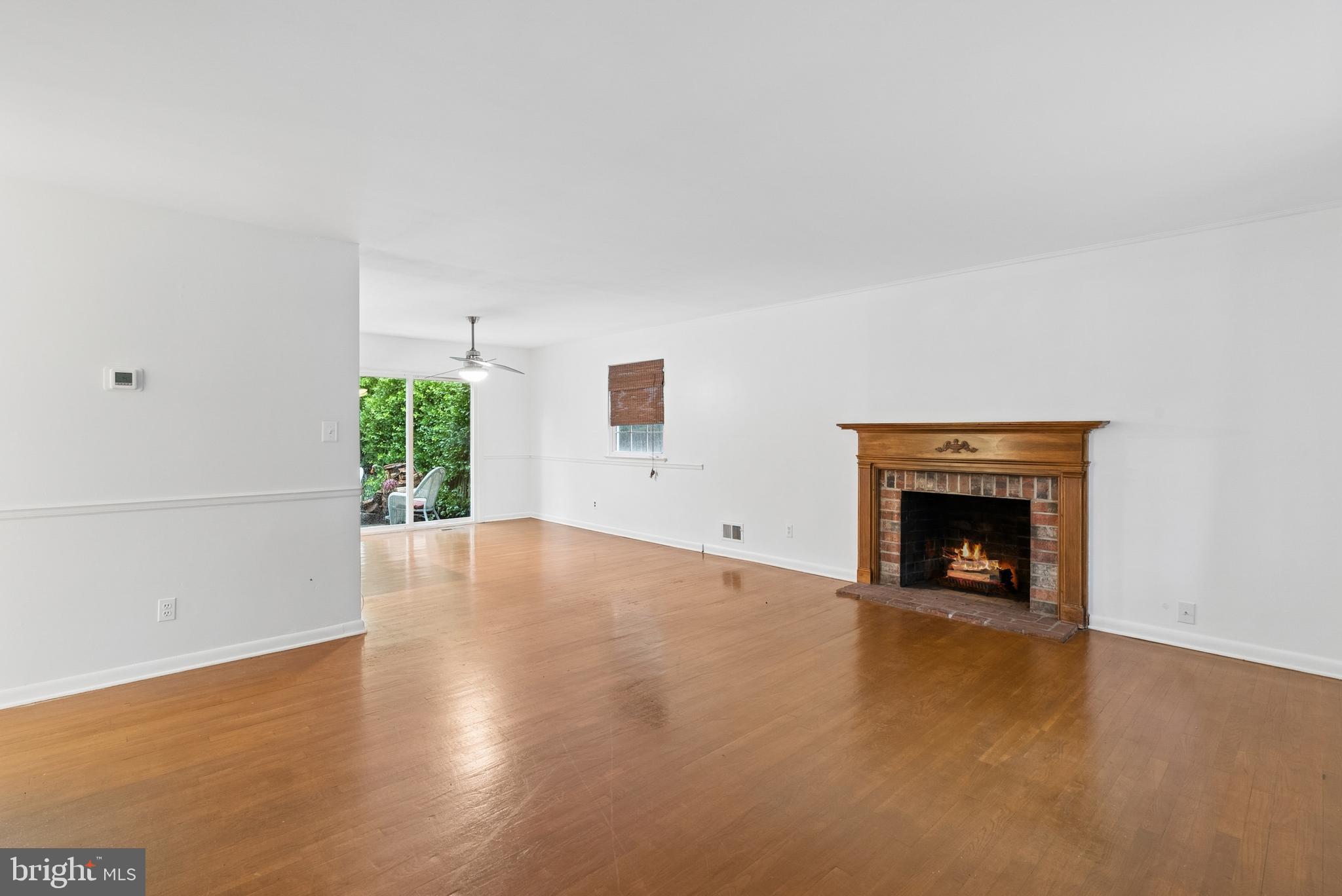 WOODBRIDGE VALLEY - Residential