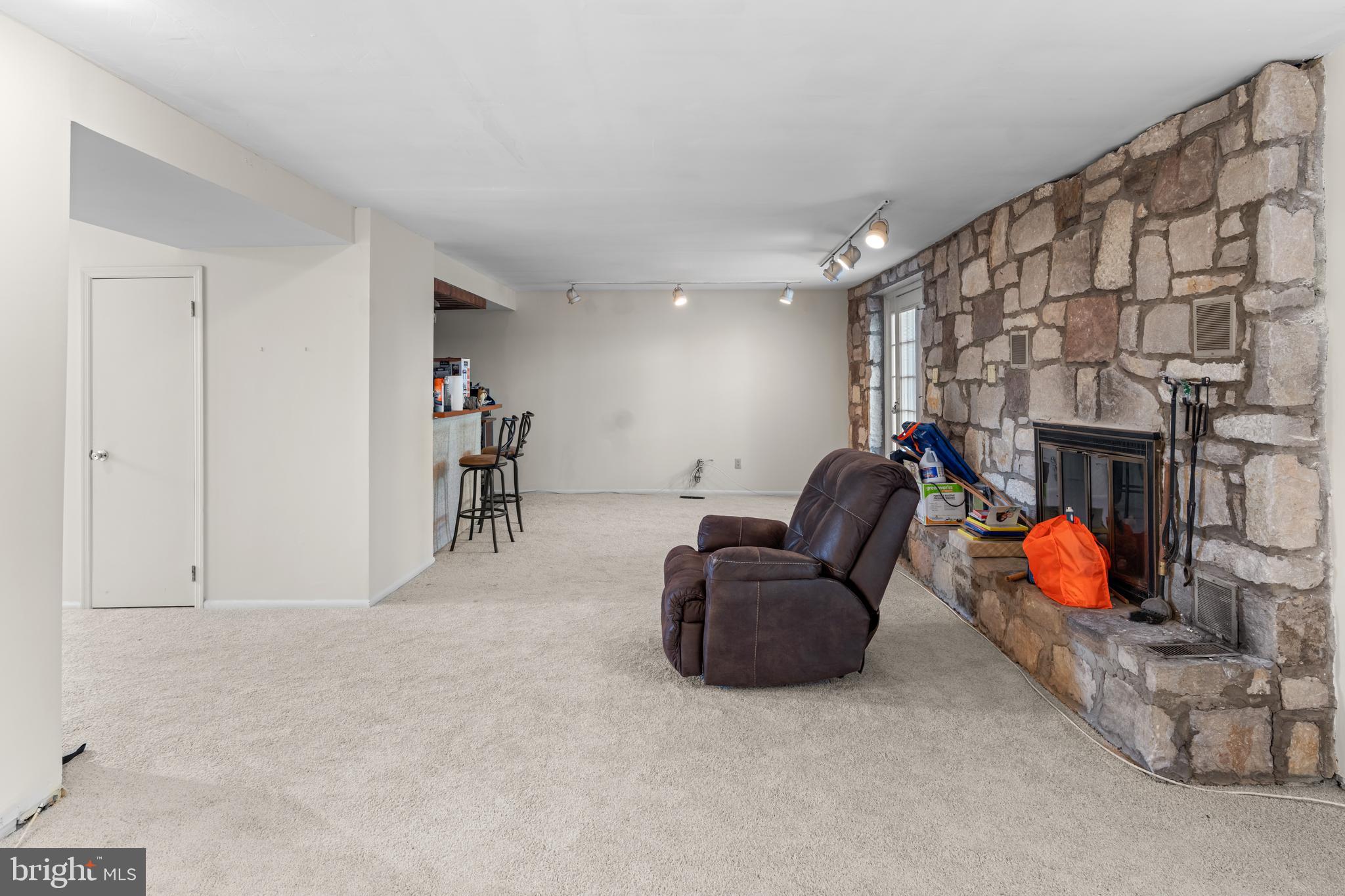 PHILADELPHIA (NORTHEAST) - Residential