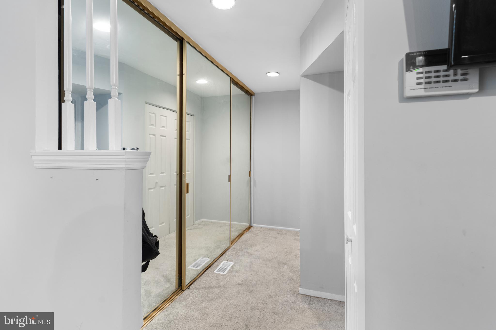 PHILADELPHIA (NORTHEAST) - Residential