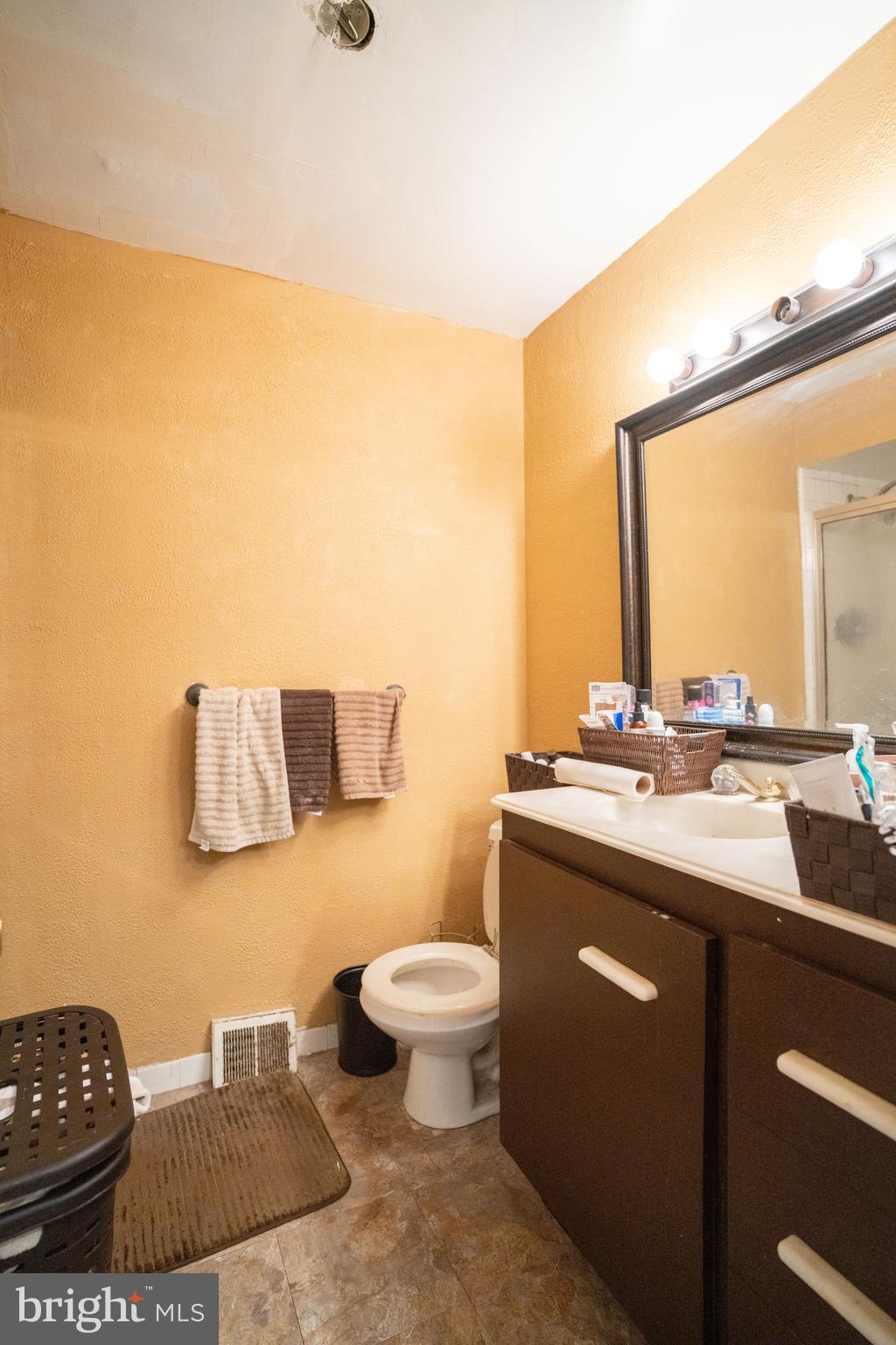 PHILADELPHIA (NORTHEAST) - Residential
