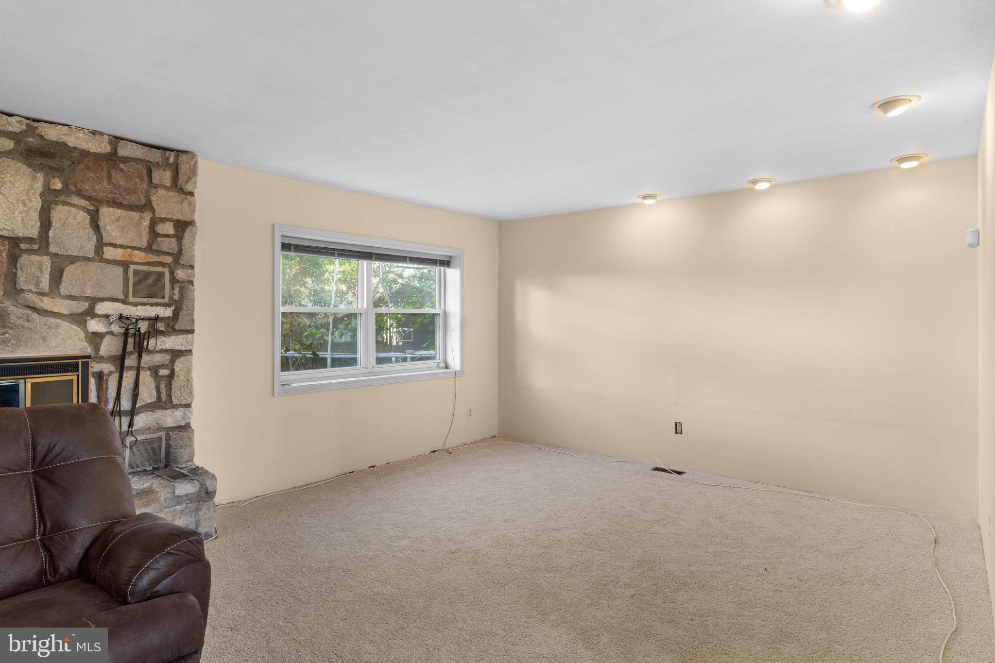 PHILADELPHIA (NORTHEAST) - Residential
