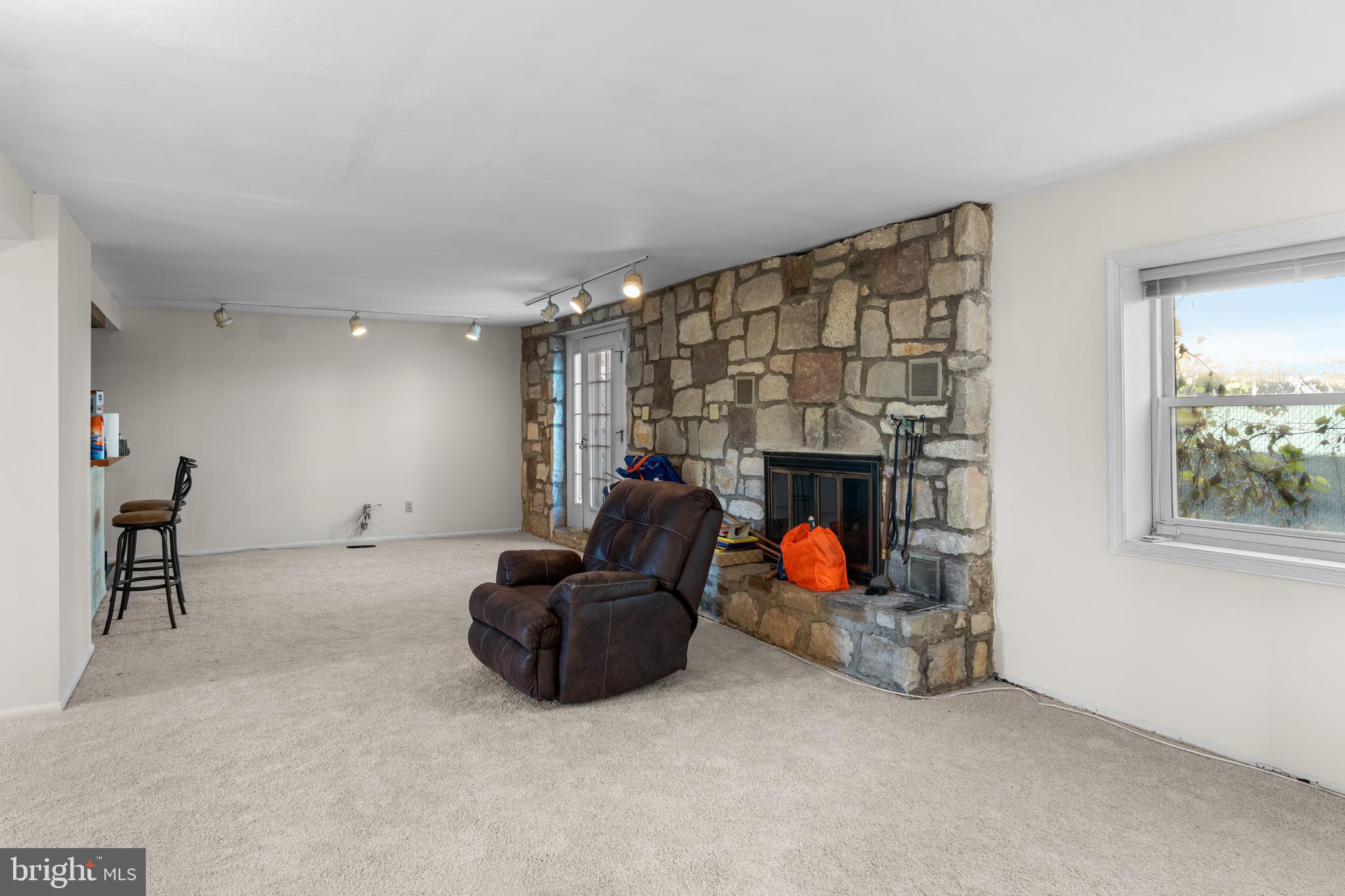 PHILADELPHIA (NORTHEAST) - Residential