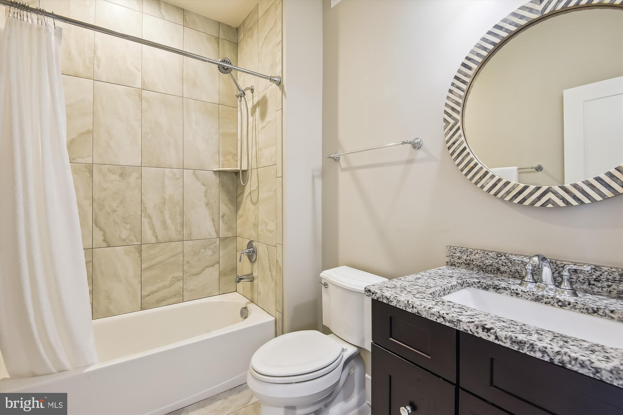 SM ONE LOUDOUN CONDO - Residential