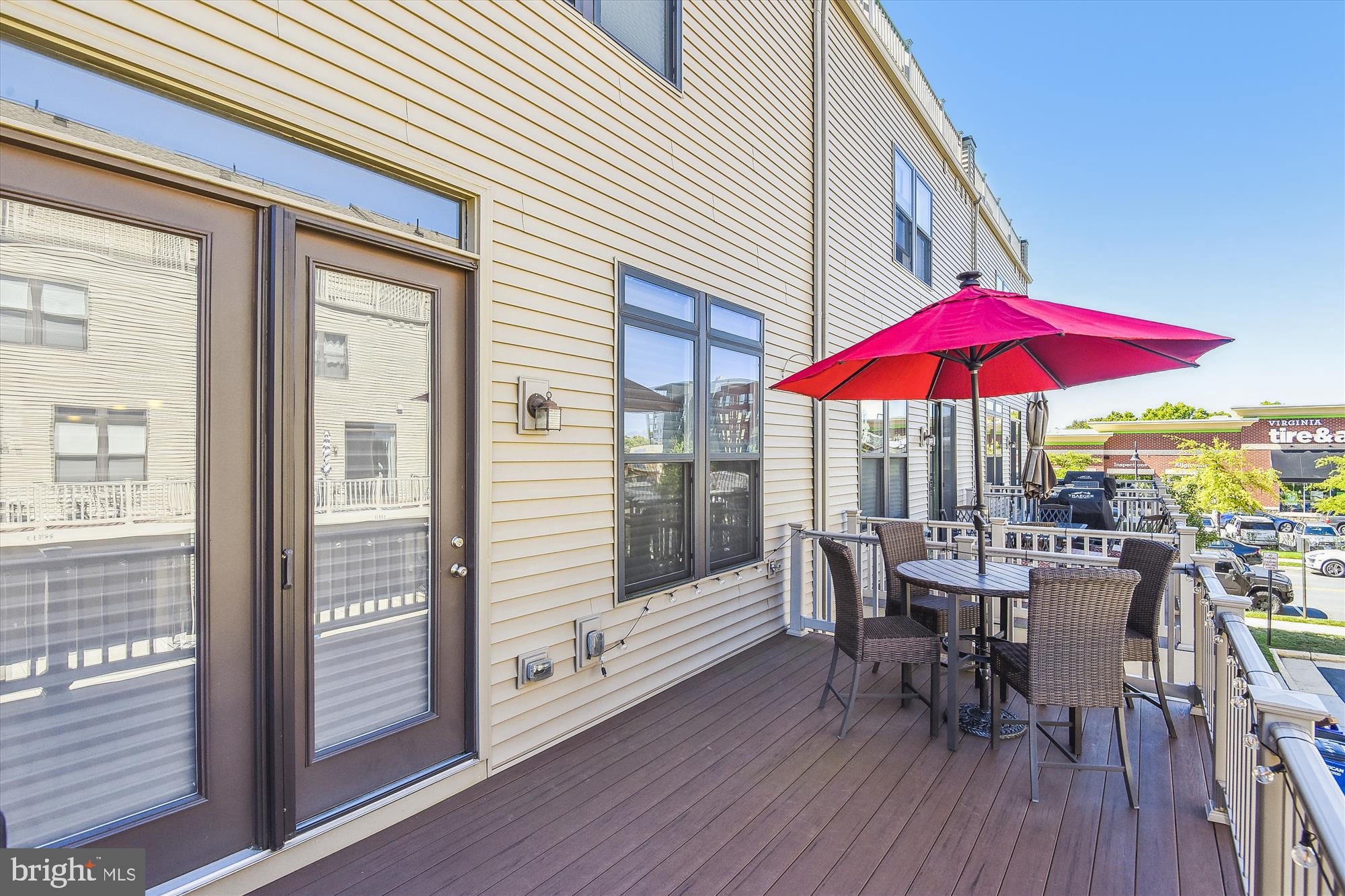 SM ONE LOUDOUN CONDO - Residential