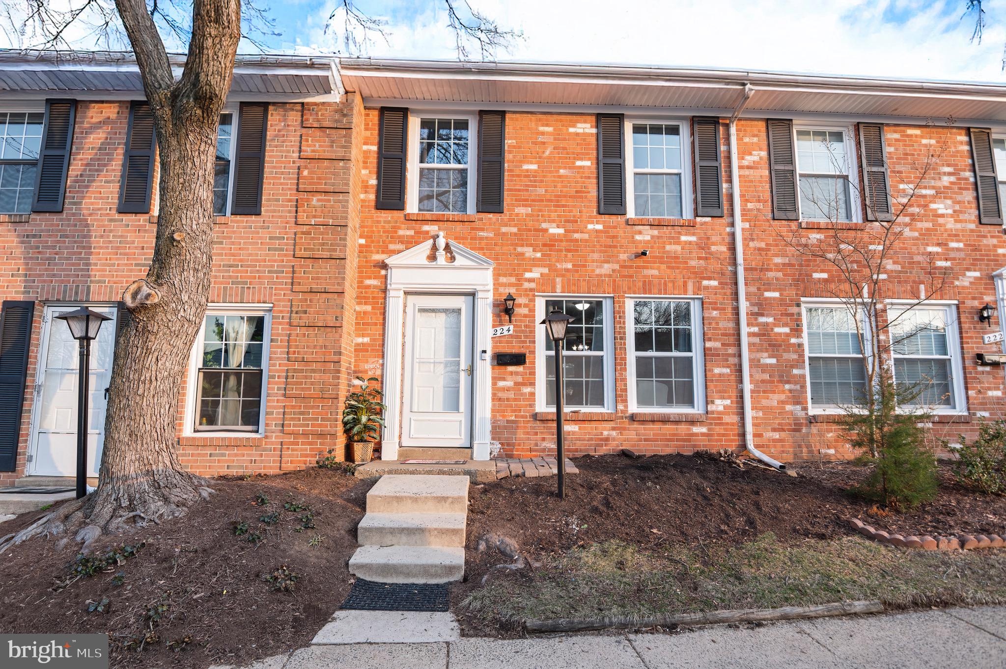 A Great opportunity to own a beautiful unit in Pembrooke Of Loudoun, in the heart of Sterling, VA.  
Ideal for 1st time home buyers!  This property features 2 spacious bedrooms, 1 full bathroom. Newer Kitchen which includes granite counters, Dishwasher from 2025, Washer and Dryer from 2024, Newer flooring throughout from 2023. New windows and sliding door from 2024.  Fresh paint and other improvement March 2025.  Located just minutes from local schools, shopping centers, dining, and major commuting routes.
Condo maintains lawn, rear fence, storage shed, roof & pays water/sewer.
** PARKING: 1 reserved space with parking sticker, and 2 visitor spaces with tag. 3 Total Parking spaces.