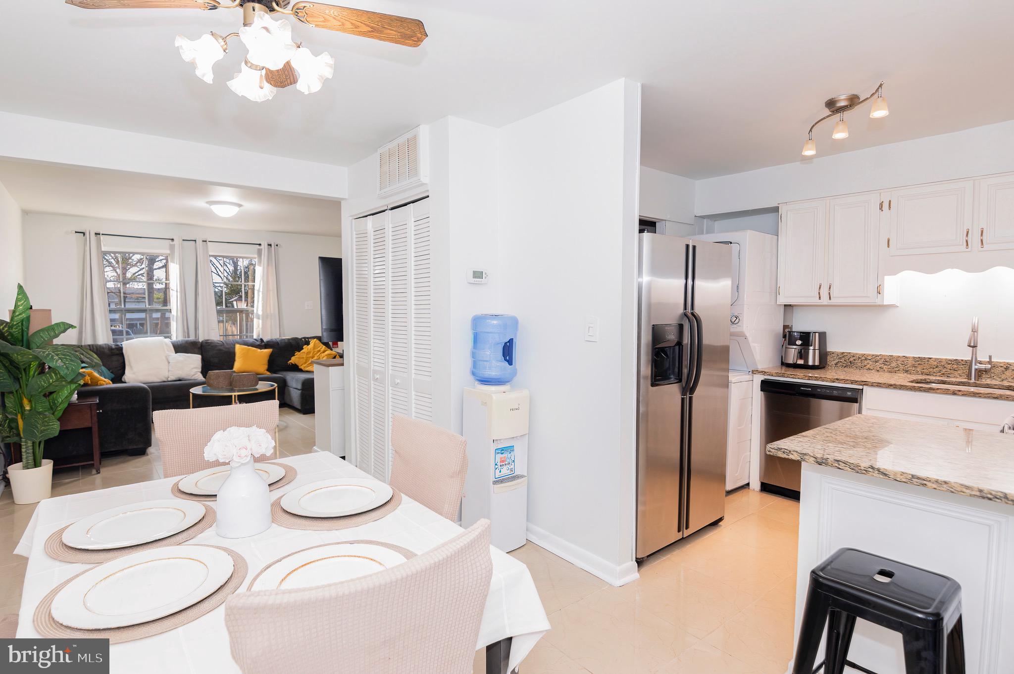 PEMBROOKE - Residential
