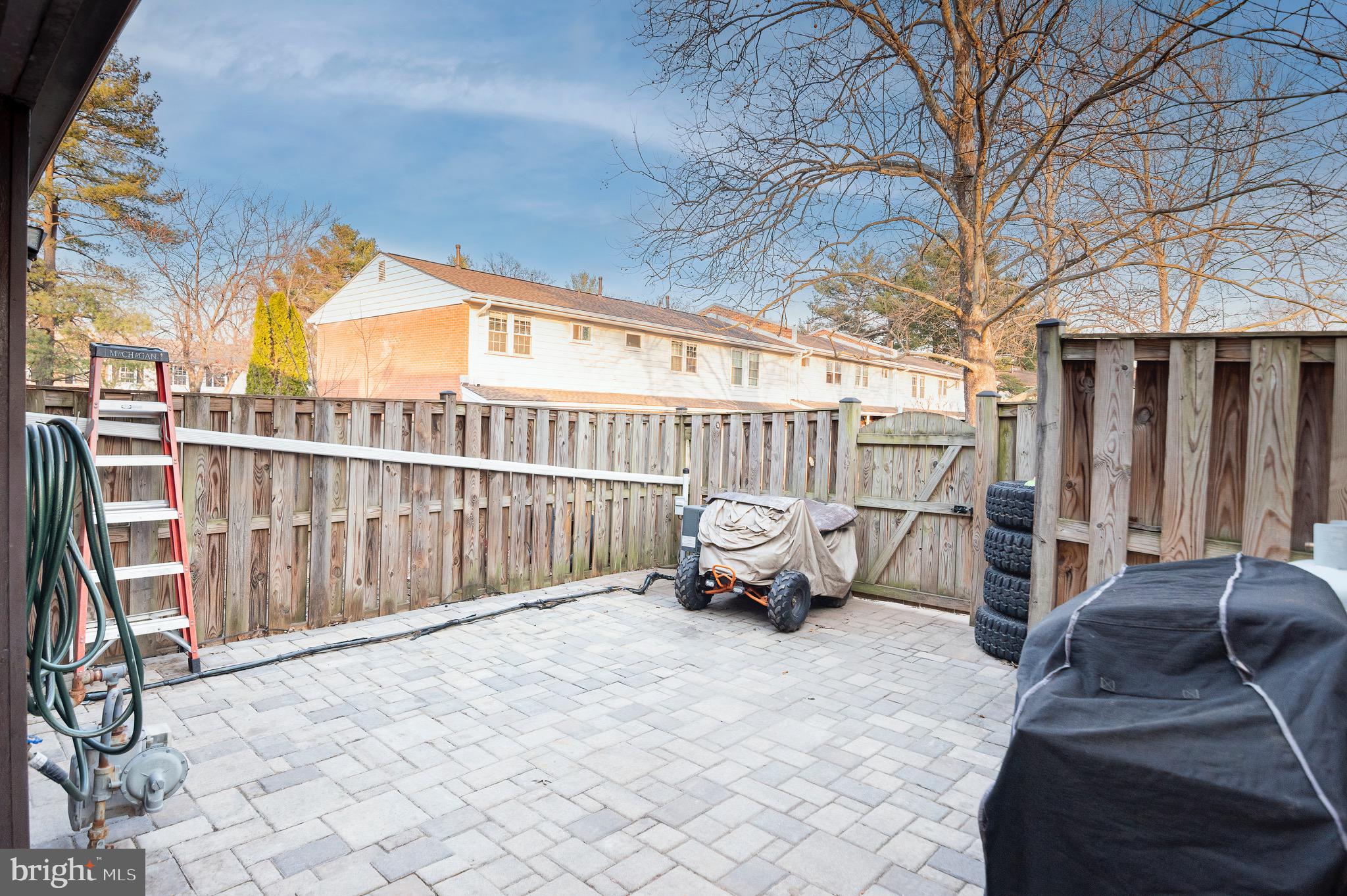 PEMBROOKE - Residential
