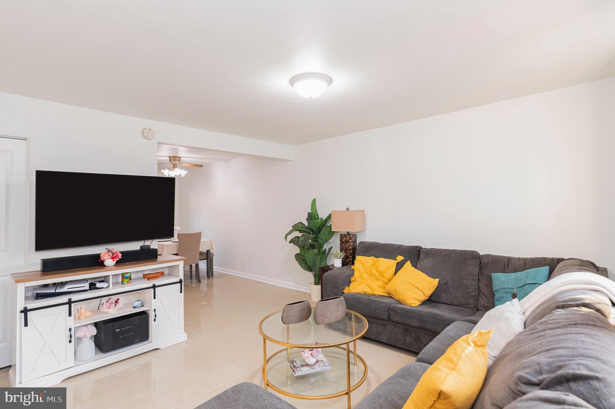 PEMBROOKE - Residential