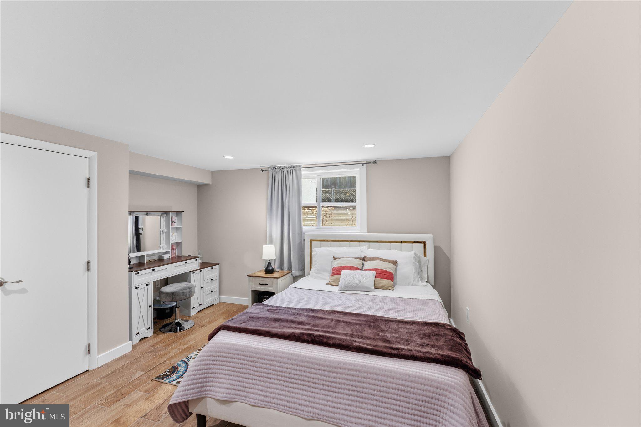 ANNALEE HEIGHTS - Residential