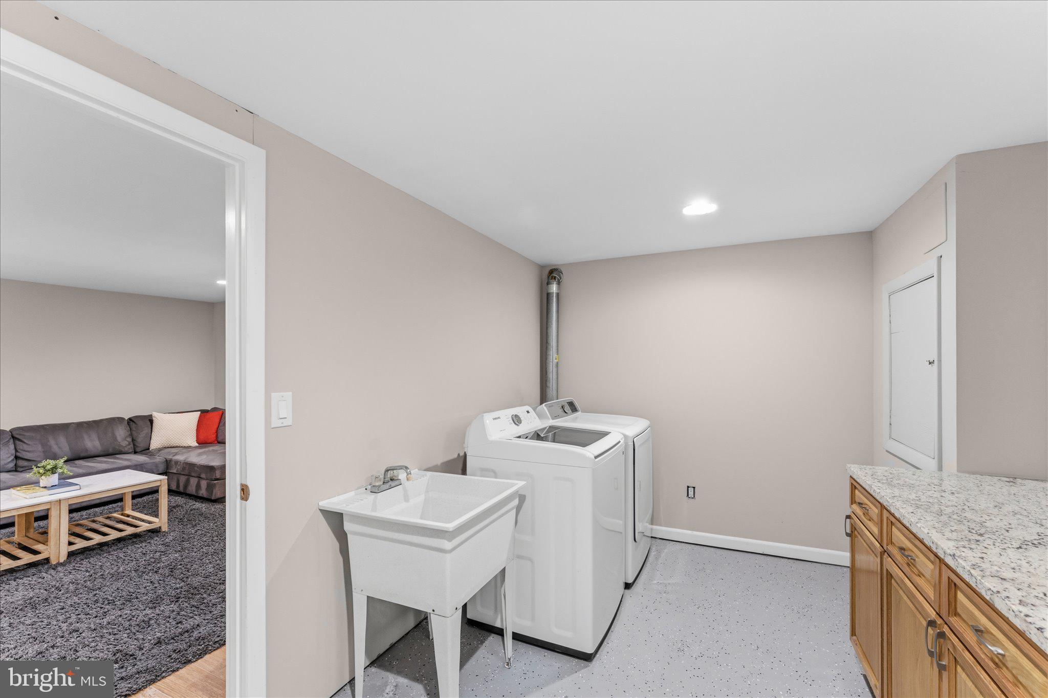 ANNALEE HEIGHTS - Residential