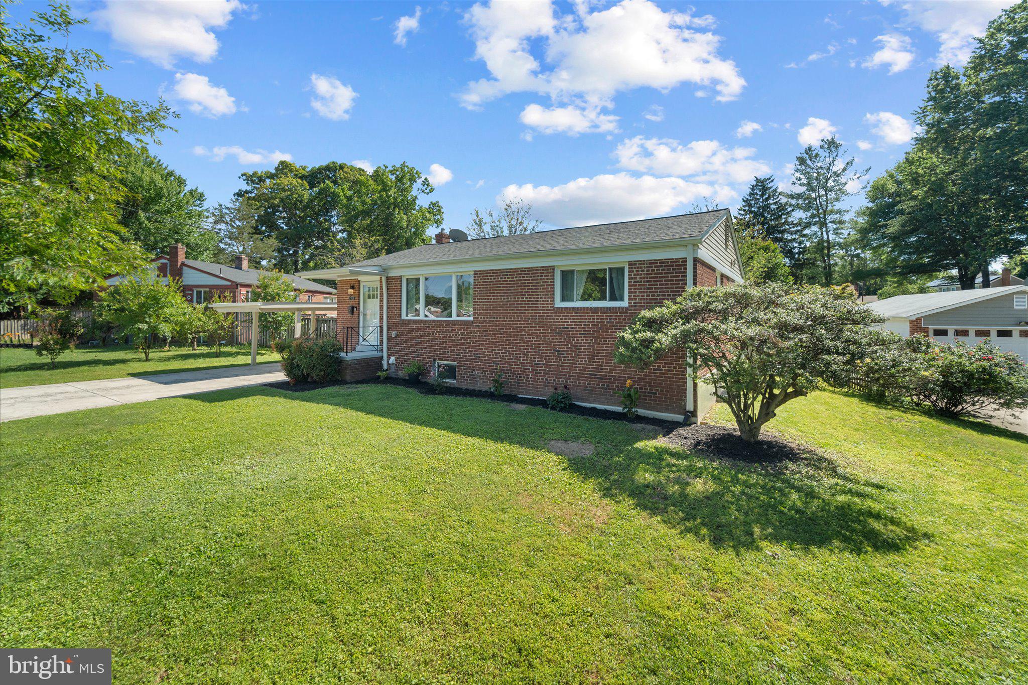 ANNALEE HEIGHTS - Residential