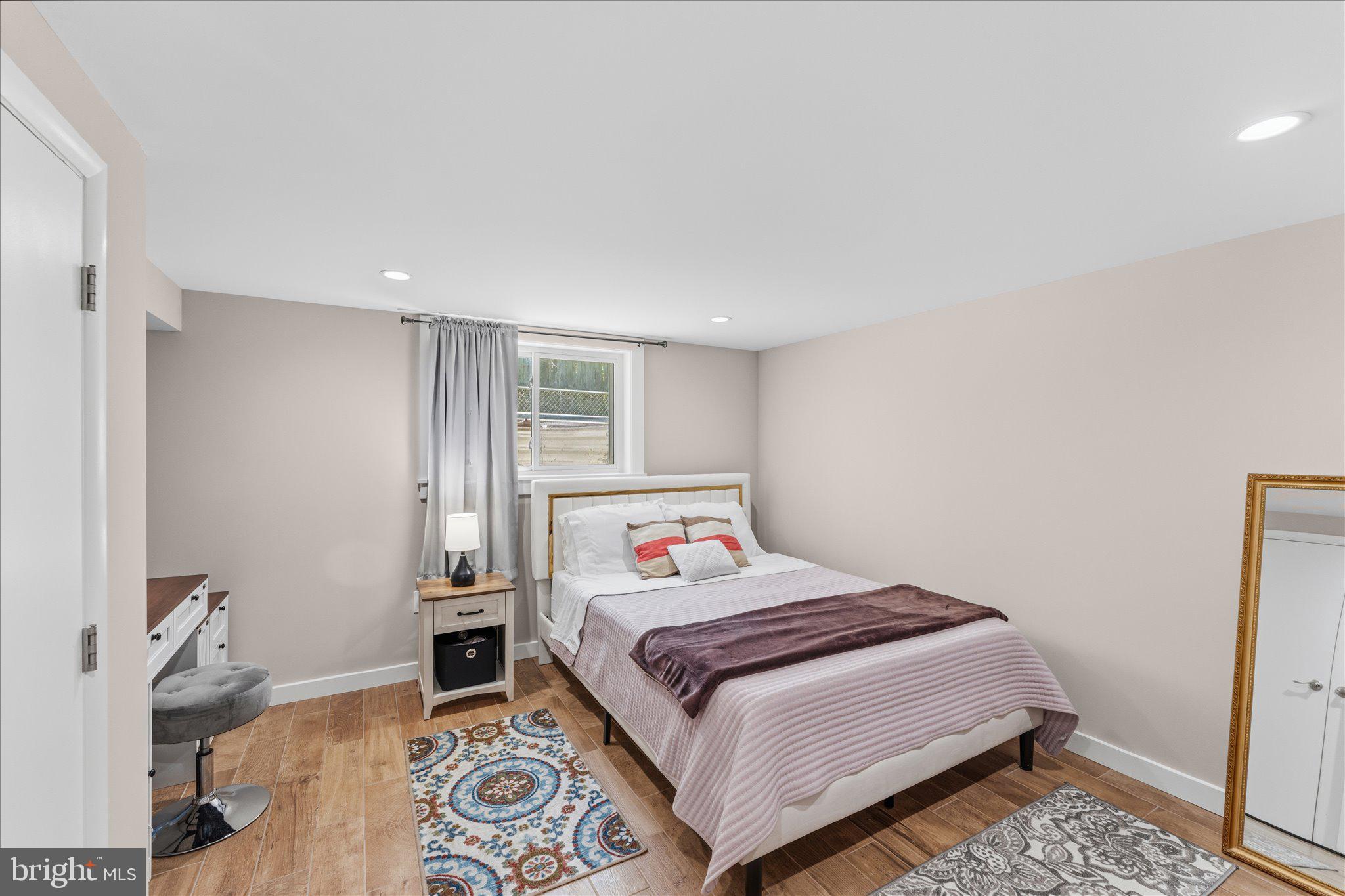 ANNALEE HEIGHTS - Residential