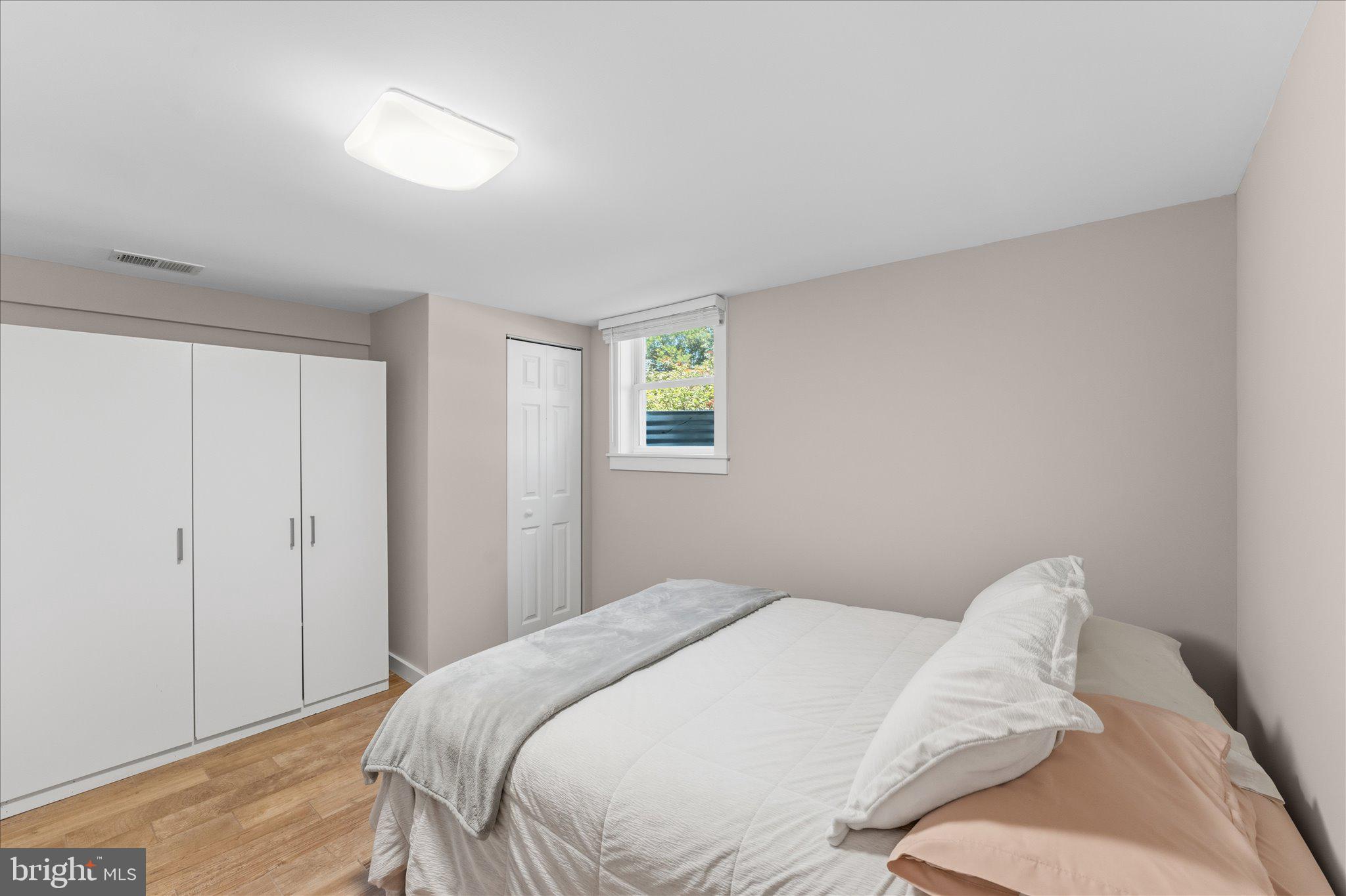 ANNALEE HEIGHTS - Residential