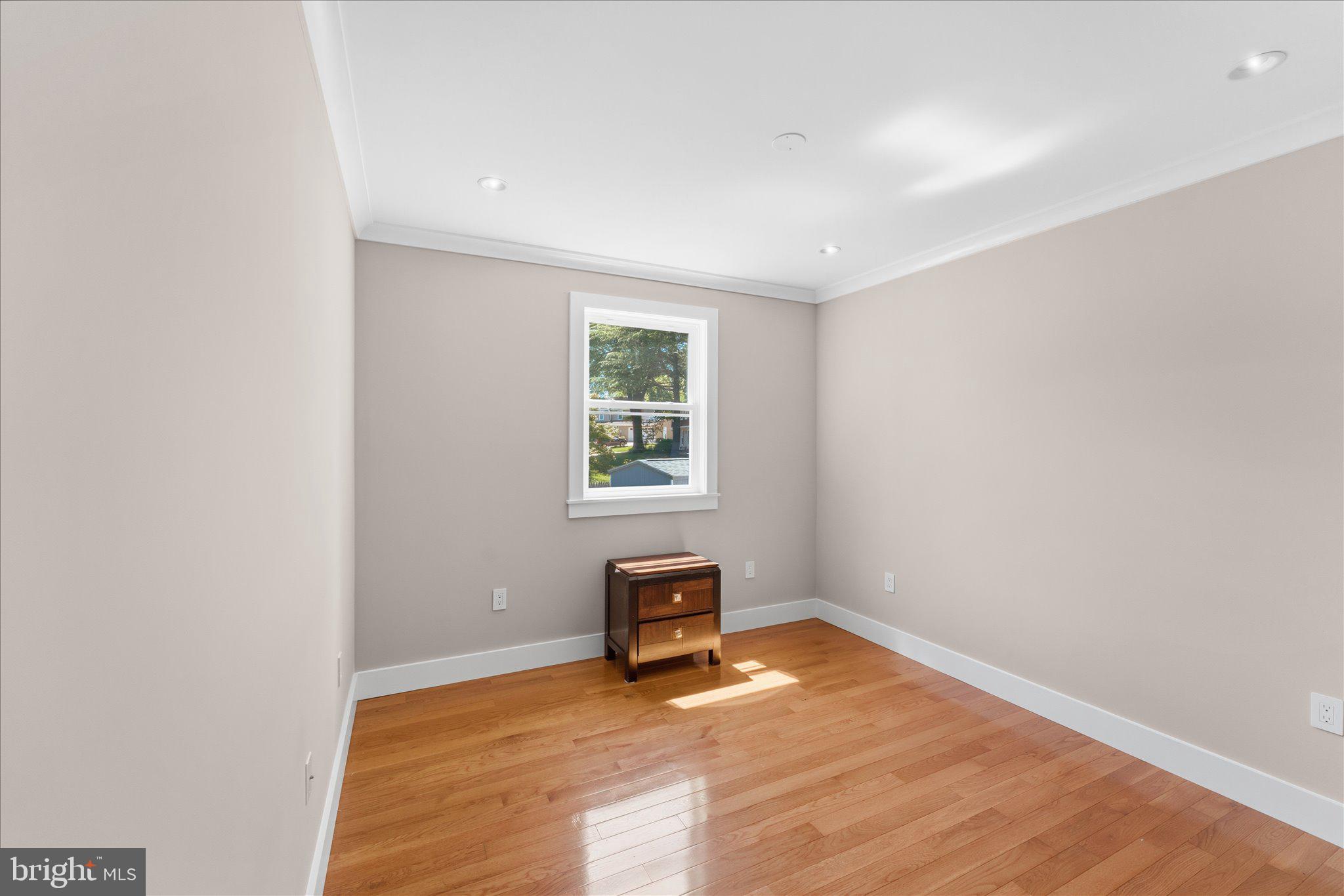 ANNALEE HEIGHTS - Residential
