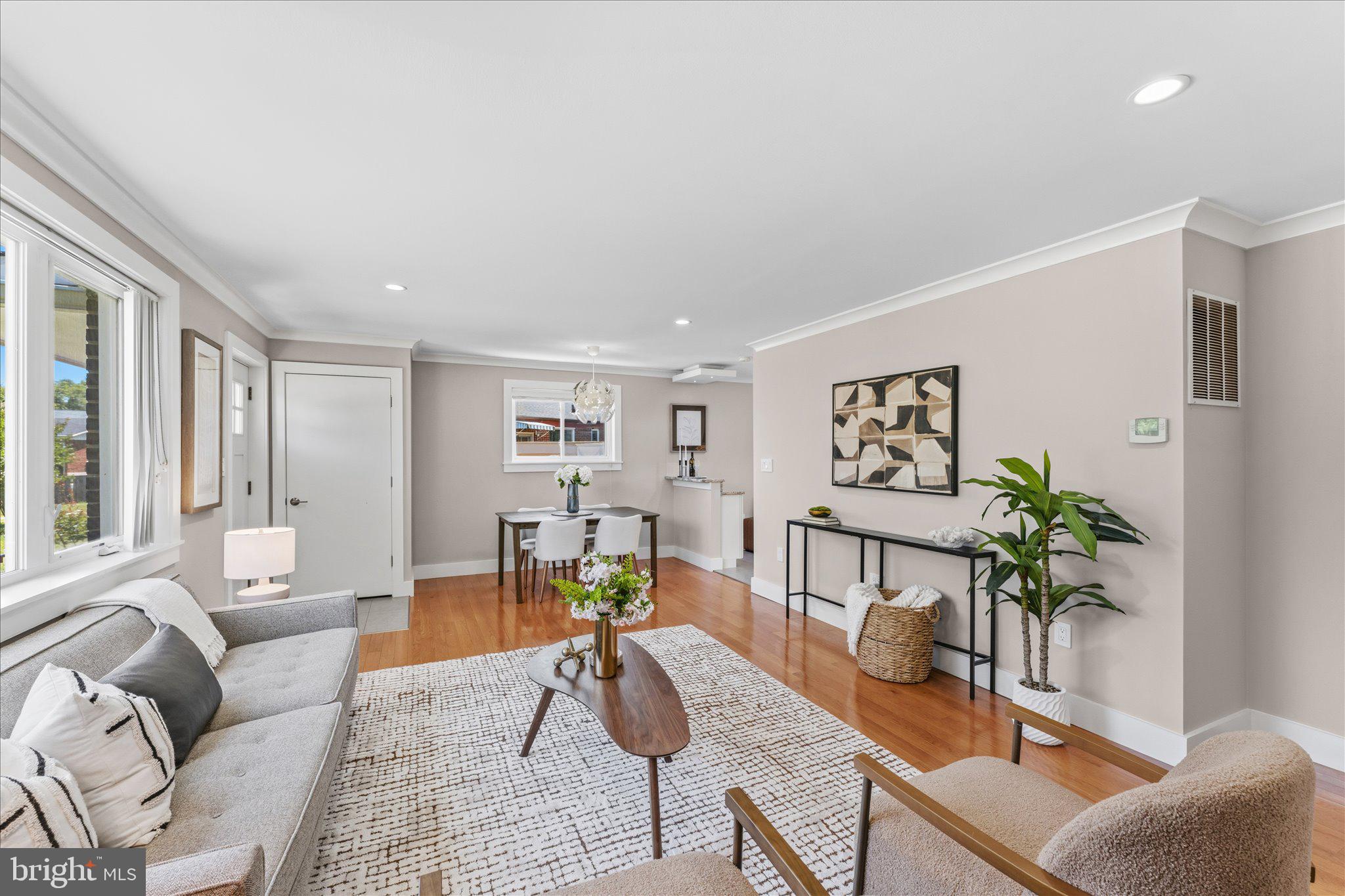 ANNALEE HEIGHTS - Residential