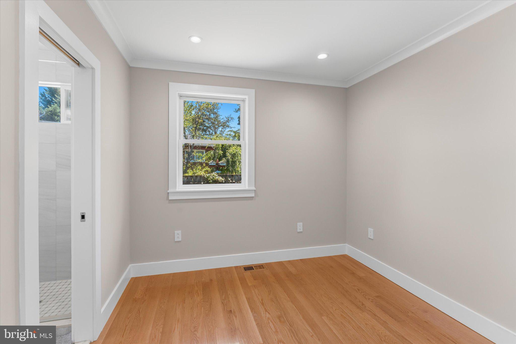 ANNALEE HEIGHTS - Residential