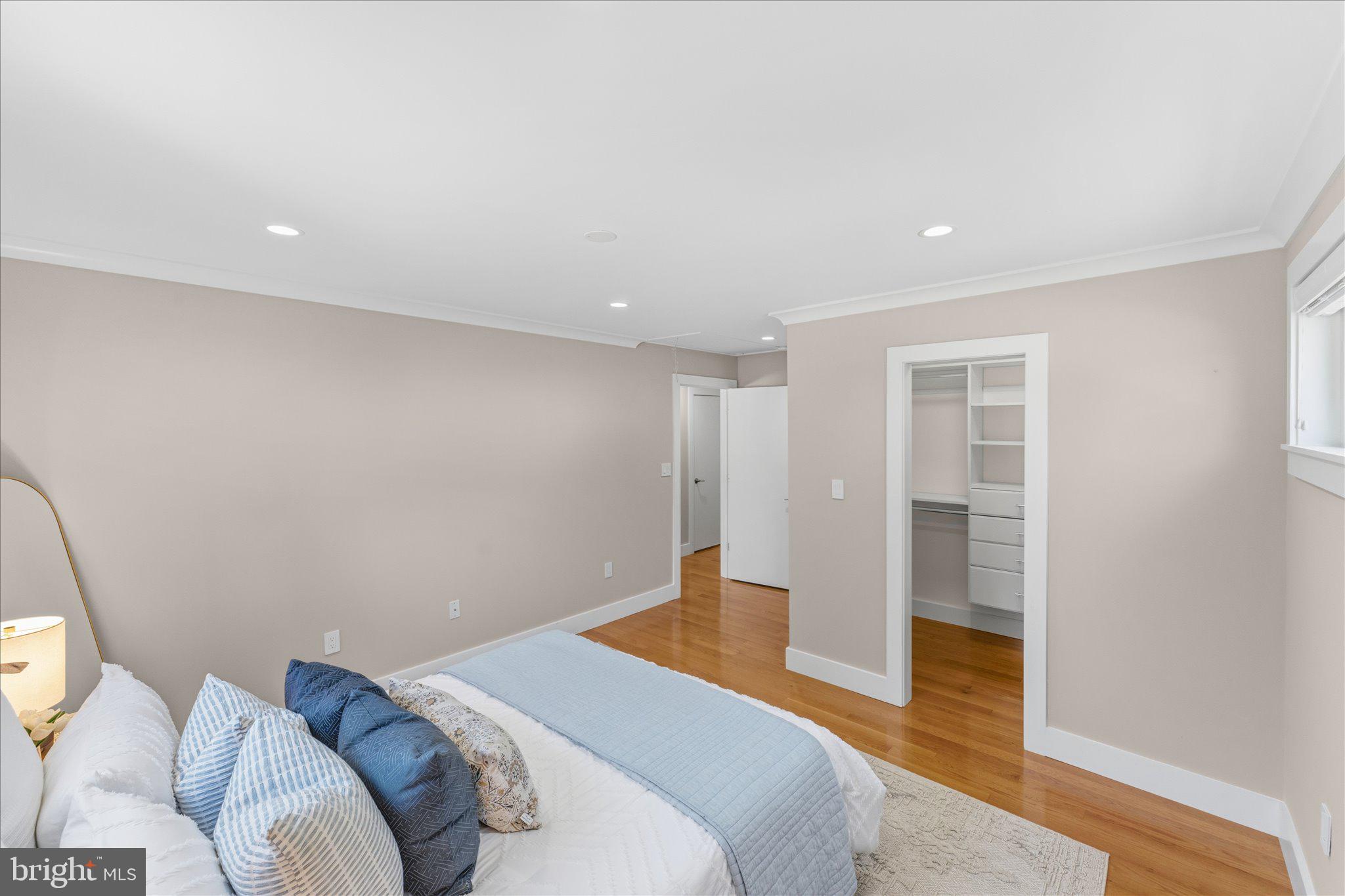 ANNALEE HEIGHTS - Residential