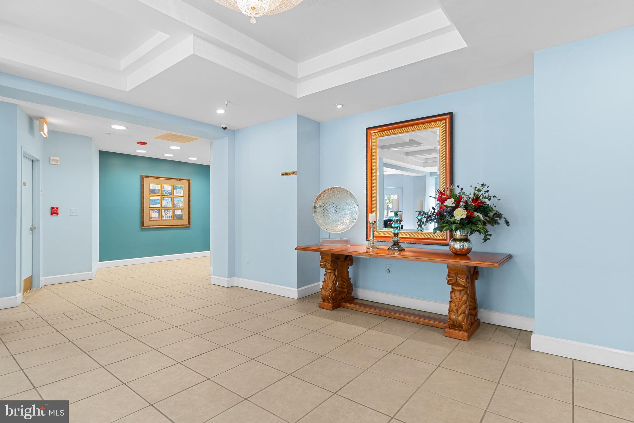 TURNBERRY COURTS AT LEIS - Residential