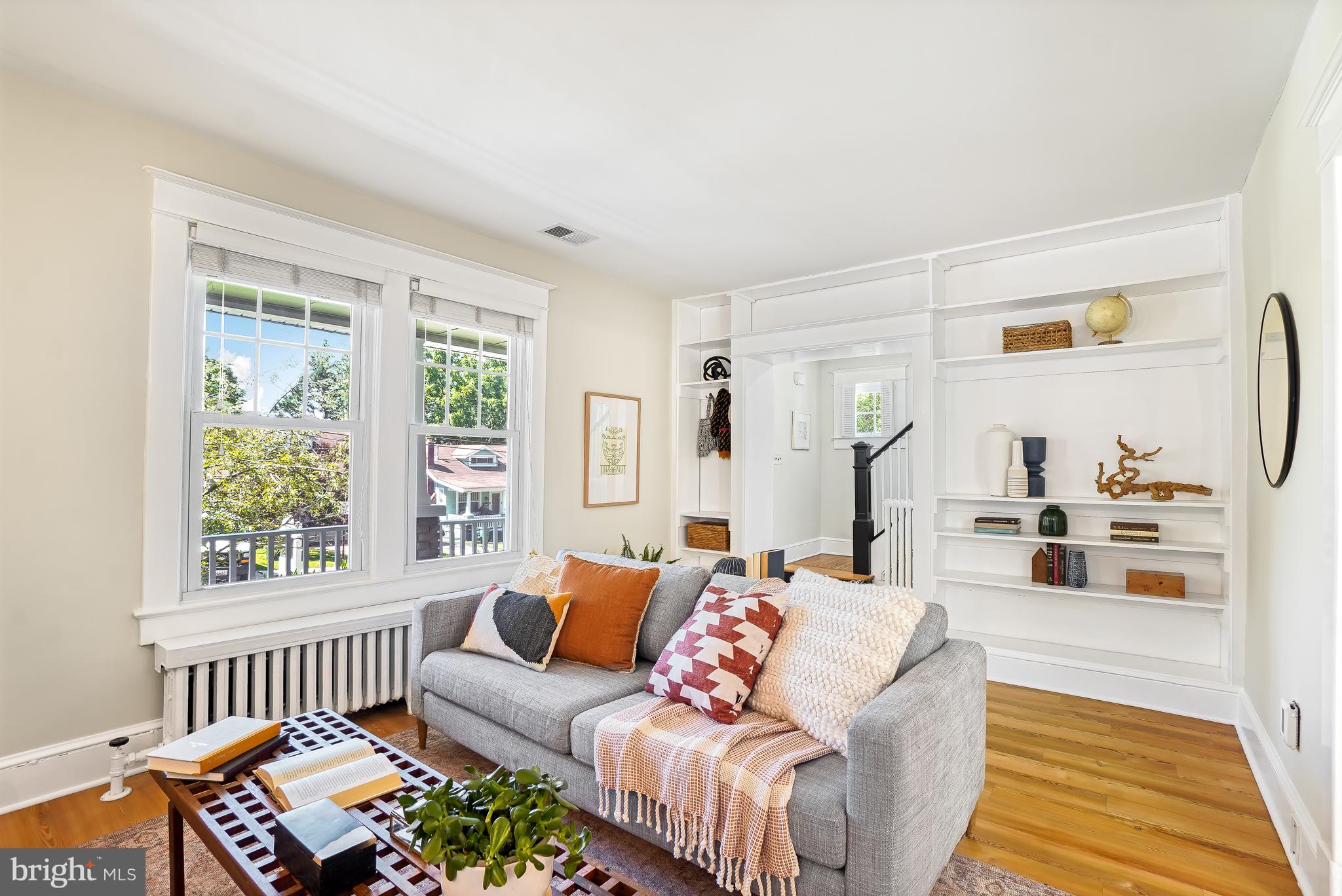 HYATTSVILLE HILLS - Residential