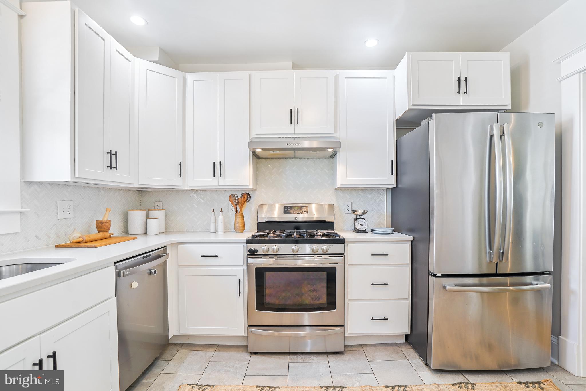 HYATTSVILLE HILLS - Residential