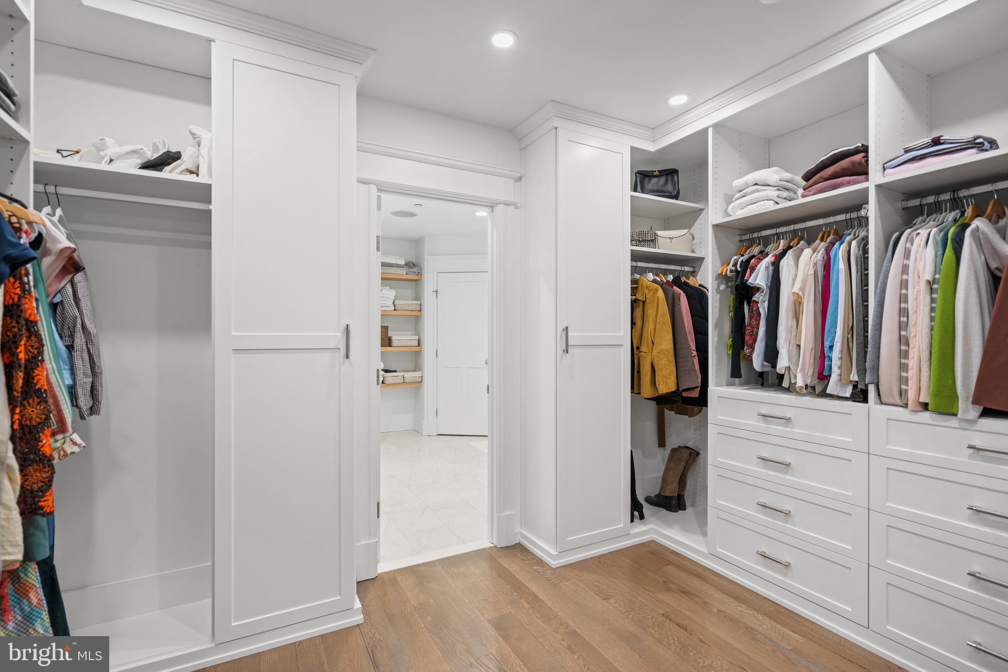 CHEVY CHASE - Residential