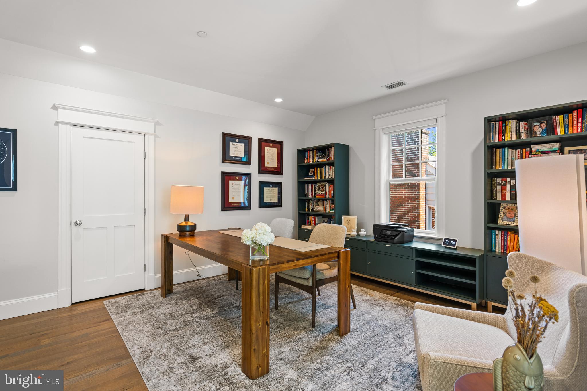 CHEVY CHASE - Residential