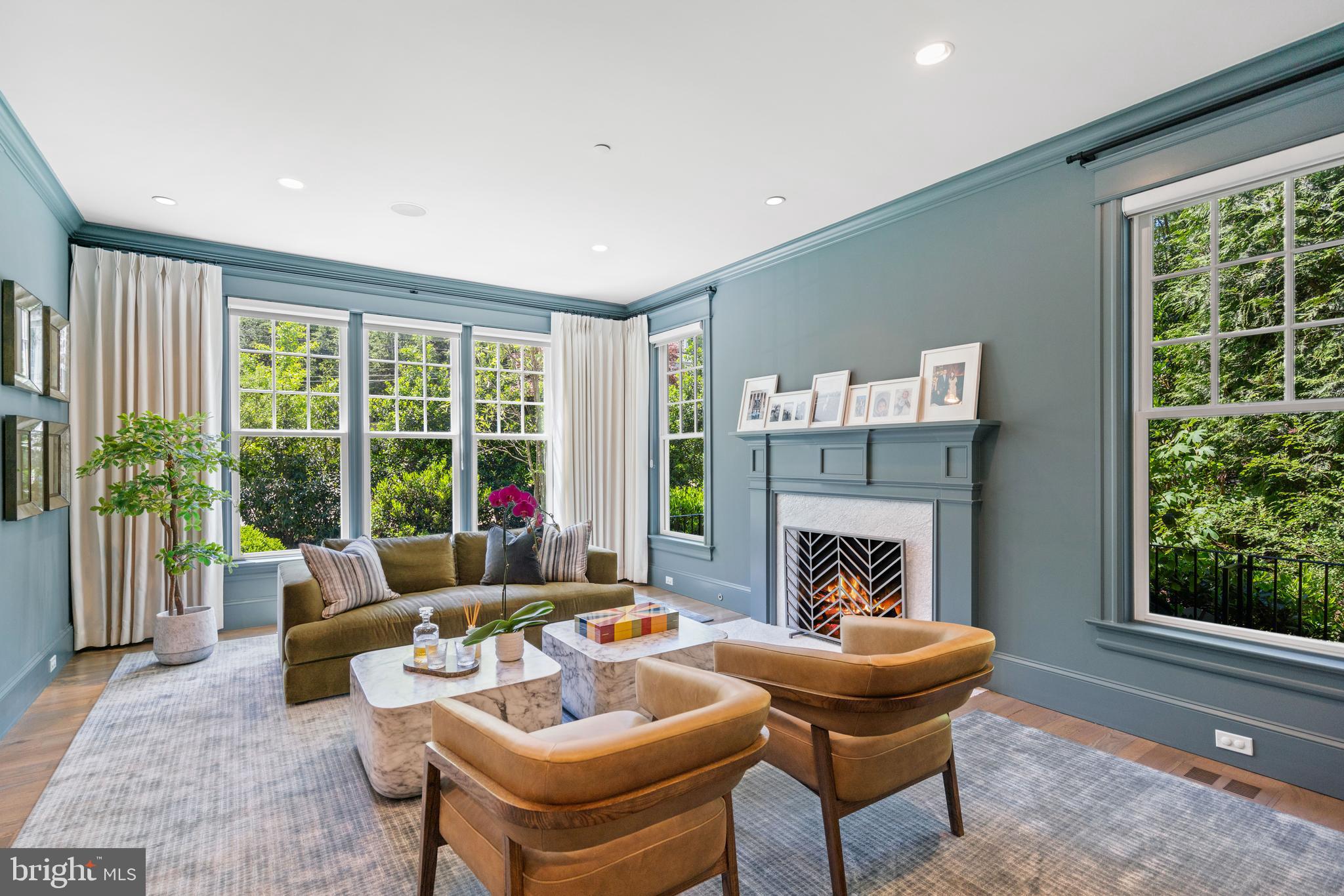 CHEVY CHASE - Residential