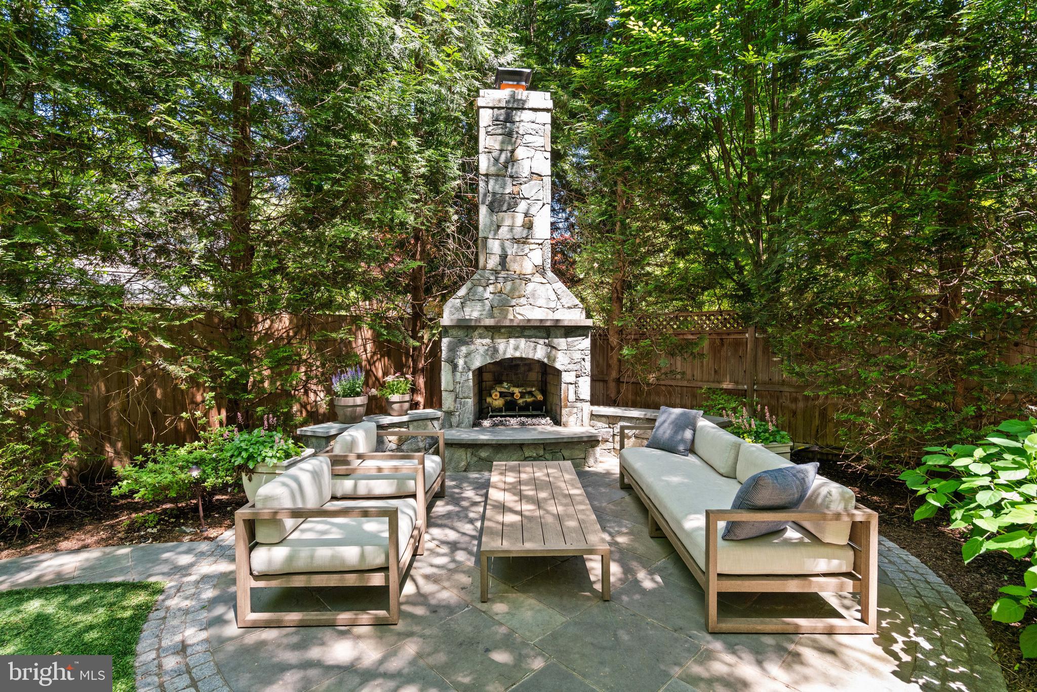CHEVY CHASE - Residential