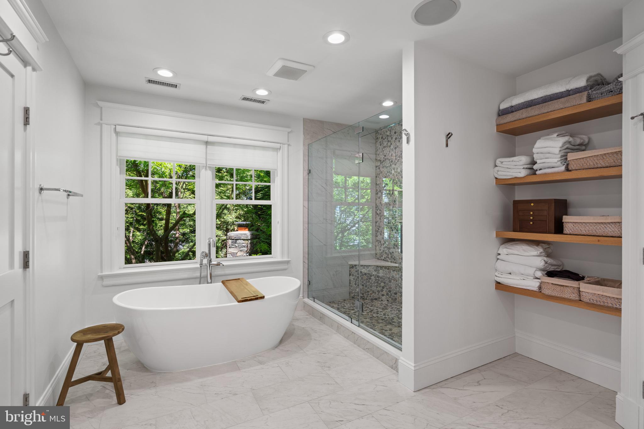 CHEVY CHASE - Residential