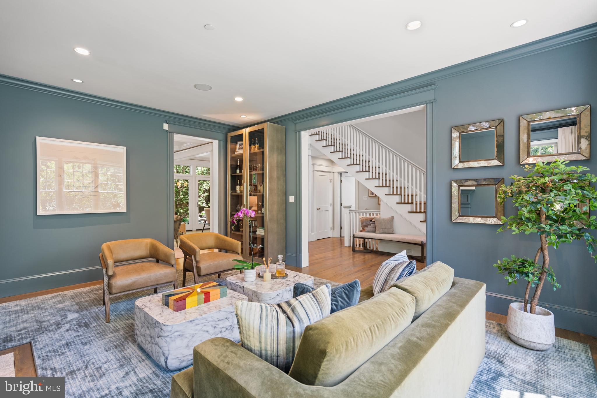CHEVY CHASE - Residential