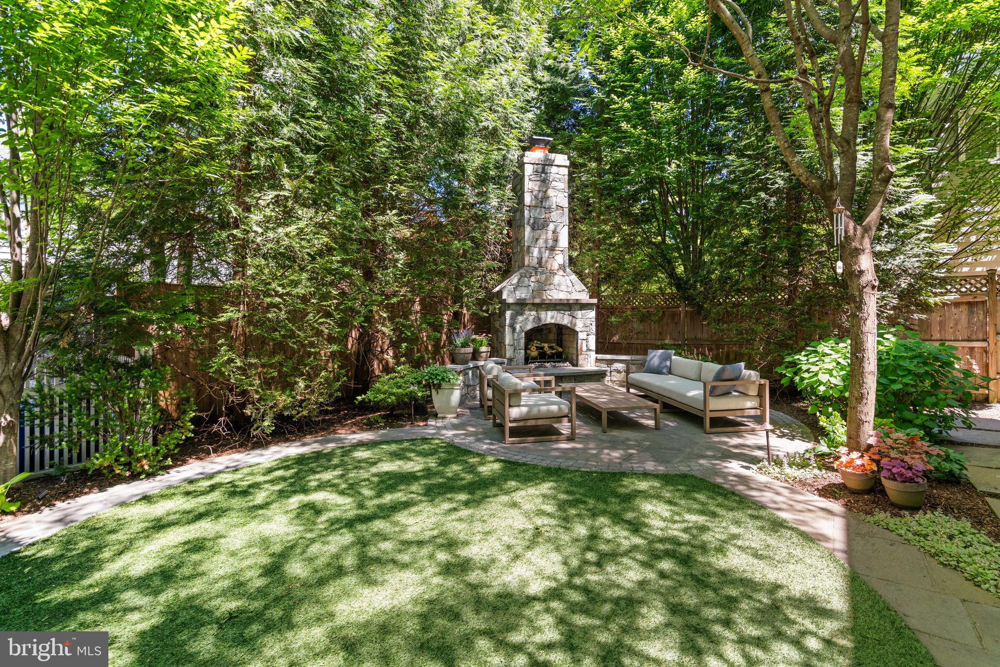 CHEVY CHASE - Residential