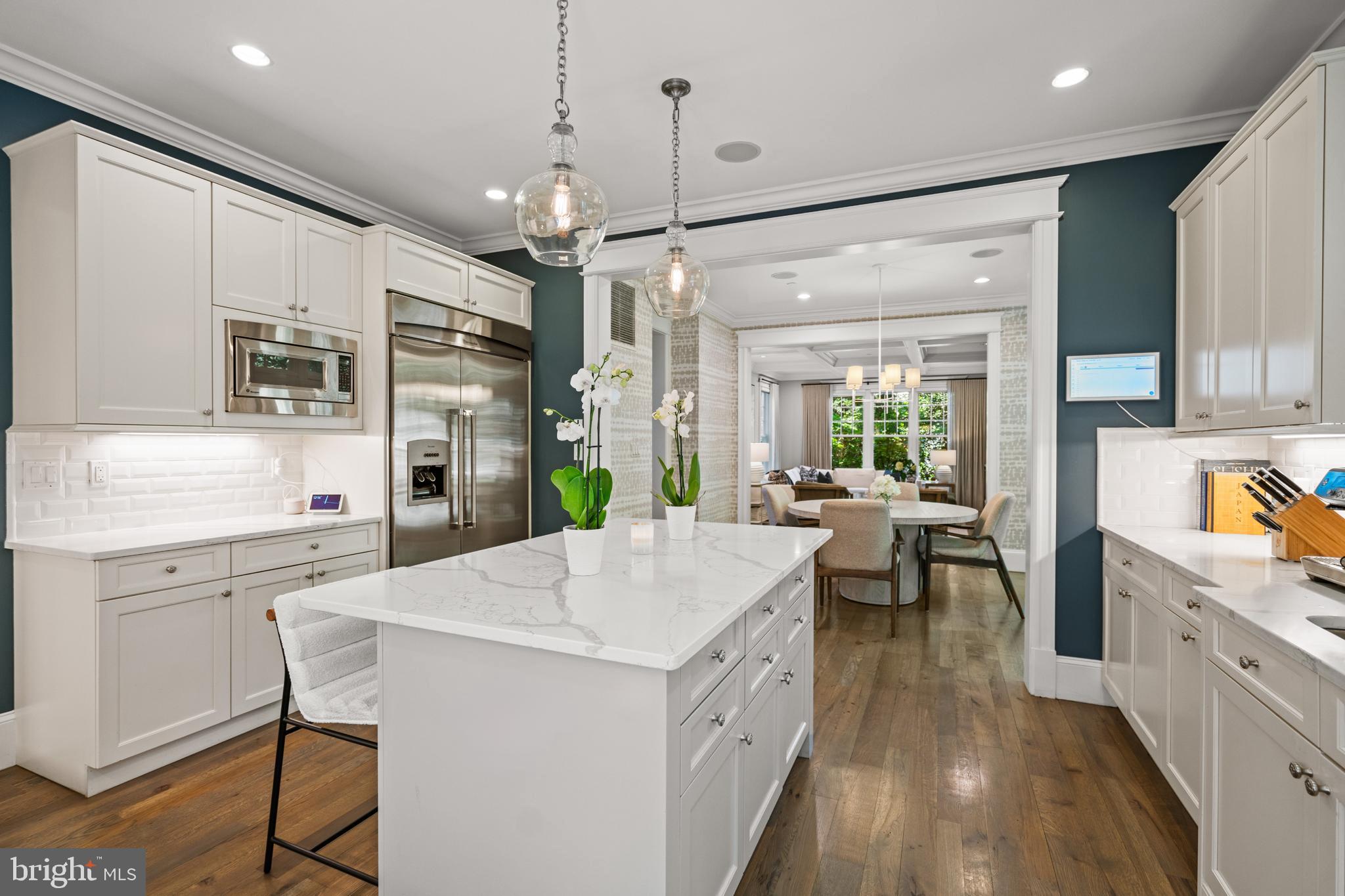 CHEVY CHASE - Residential