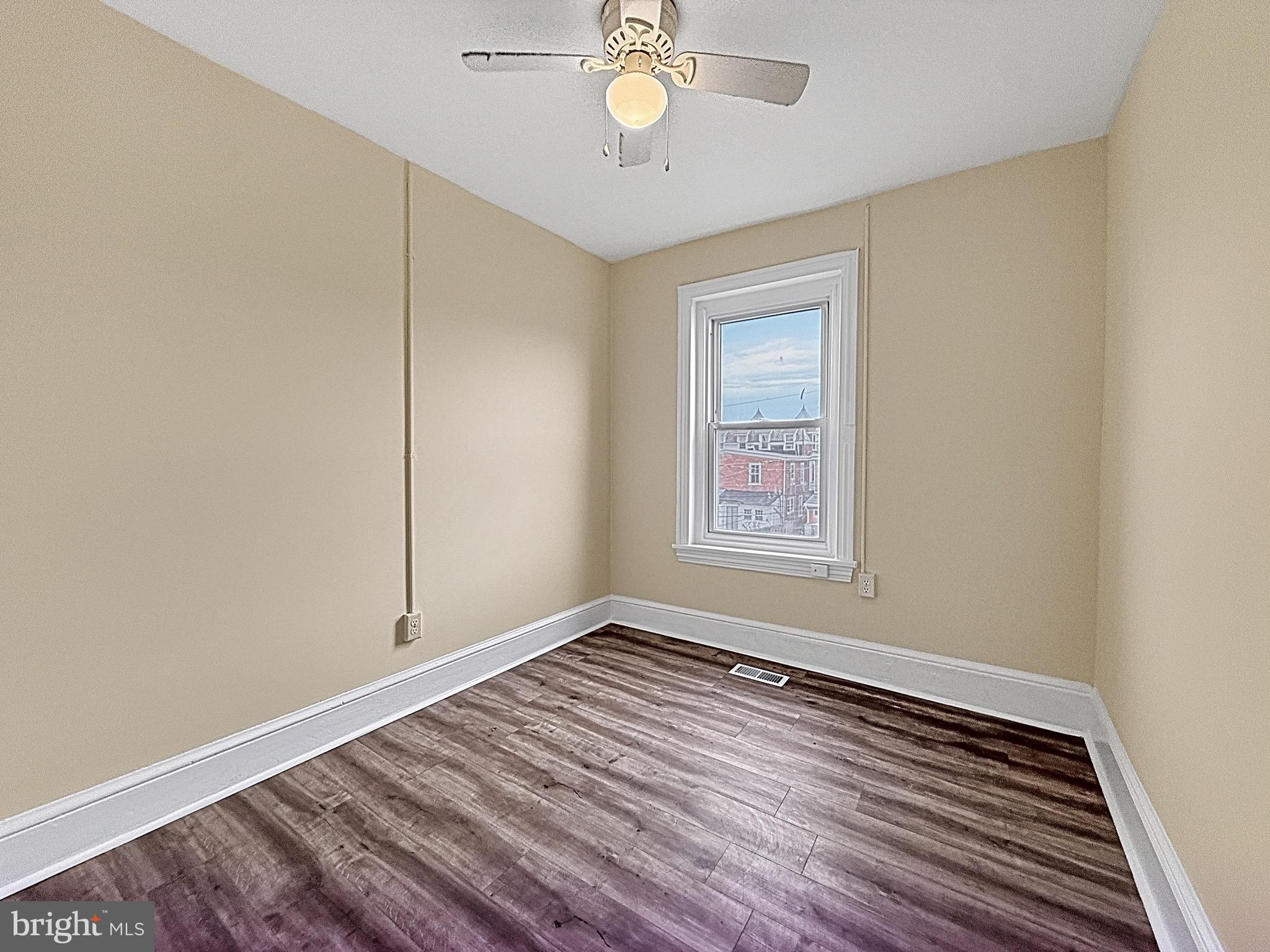 NORRISTOWN - Residential