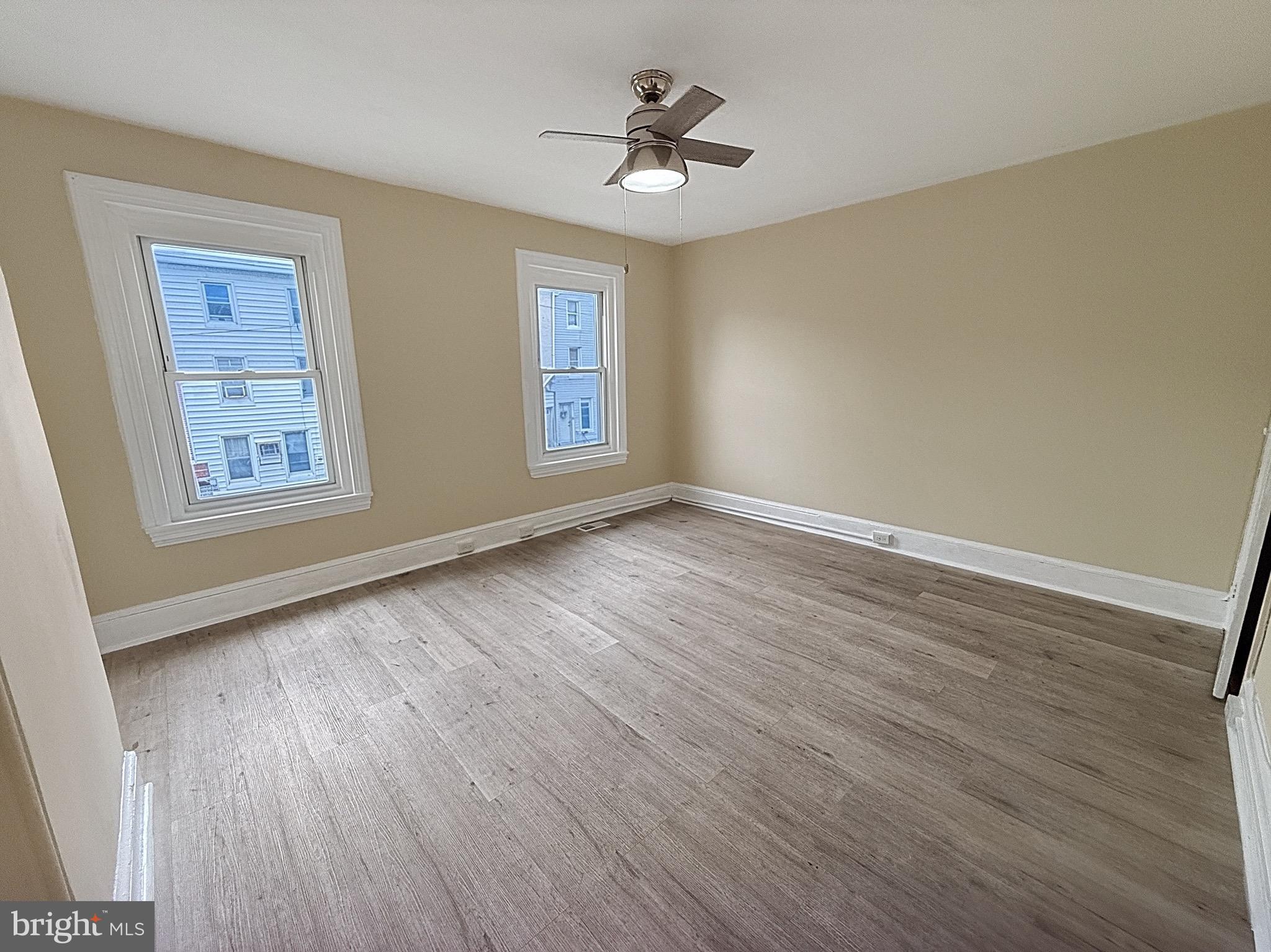 NORRISTOWN - Residential