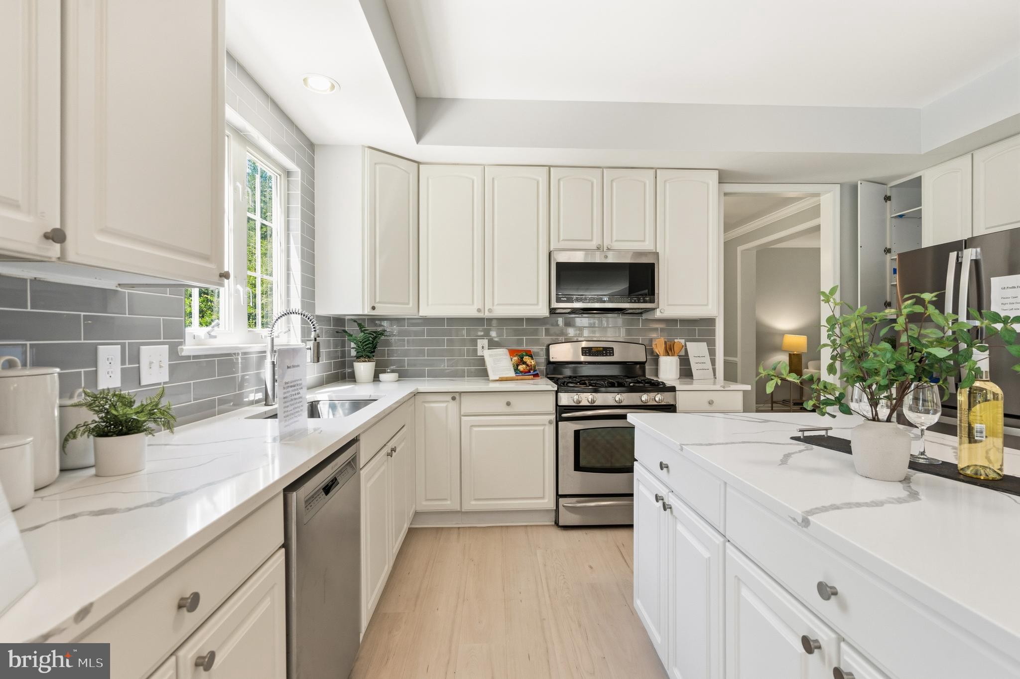 HUNTER ESTATES - Residential