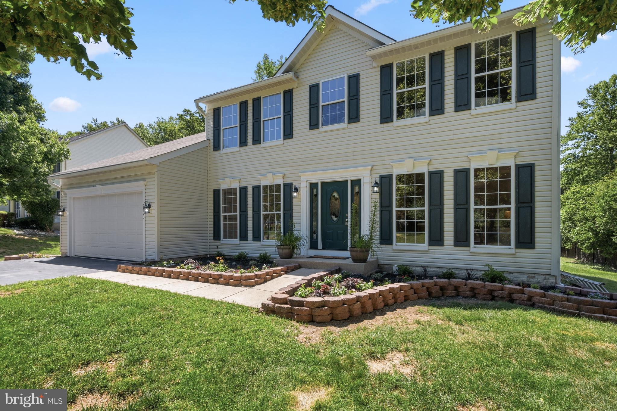 HUNTER ESTATES - Residential