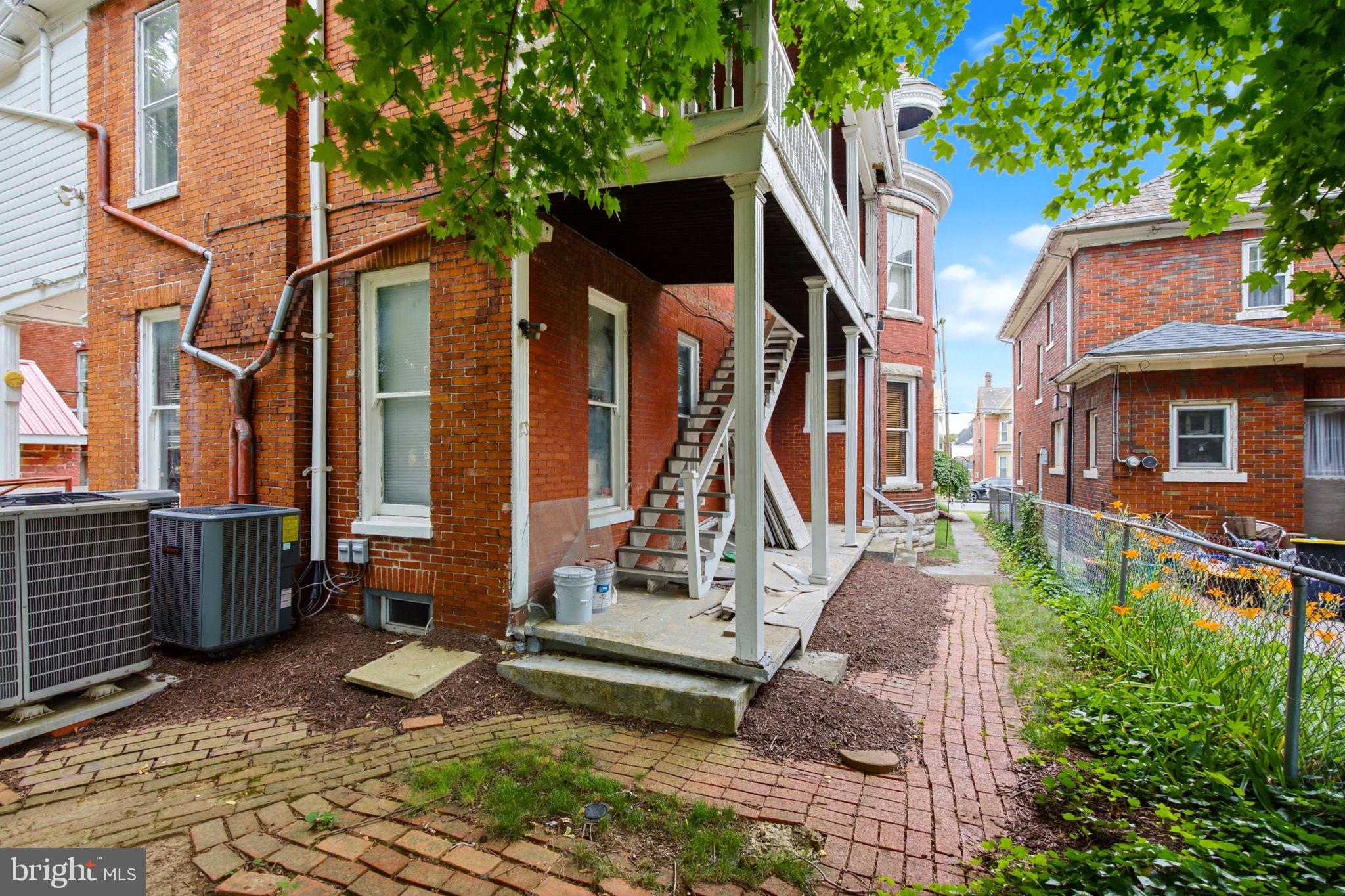 CITY OF MARTINSBURG - Commercial Sale