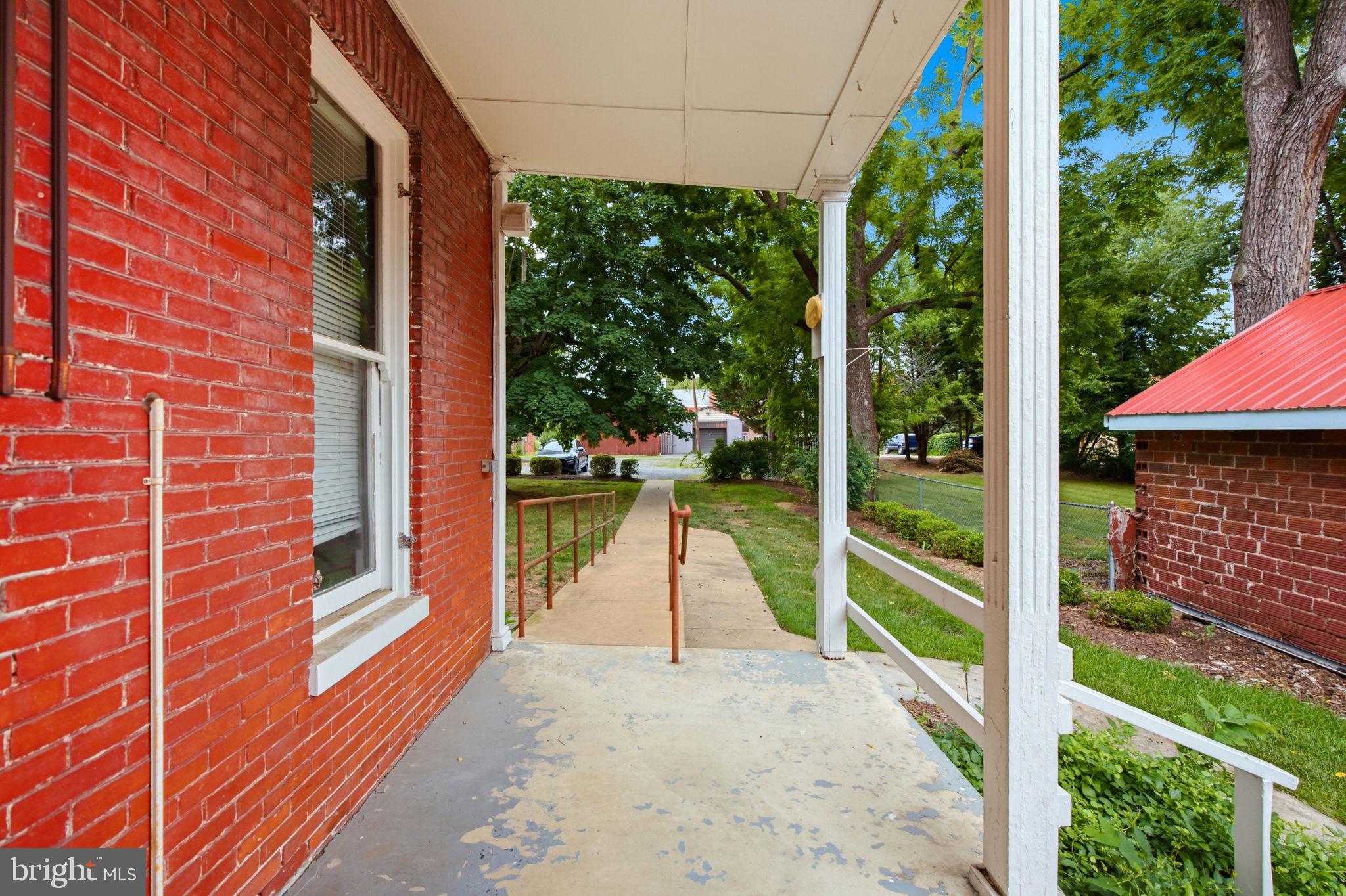 CITY OF MARTINSBURG - Commercial Sale