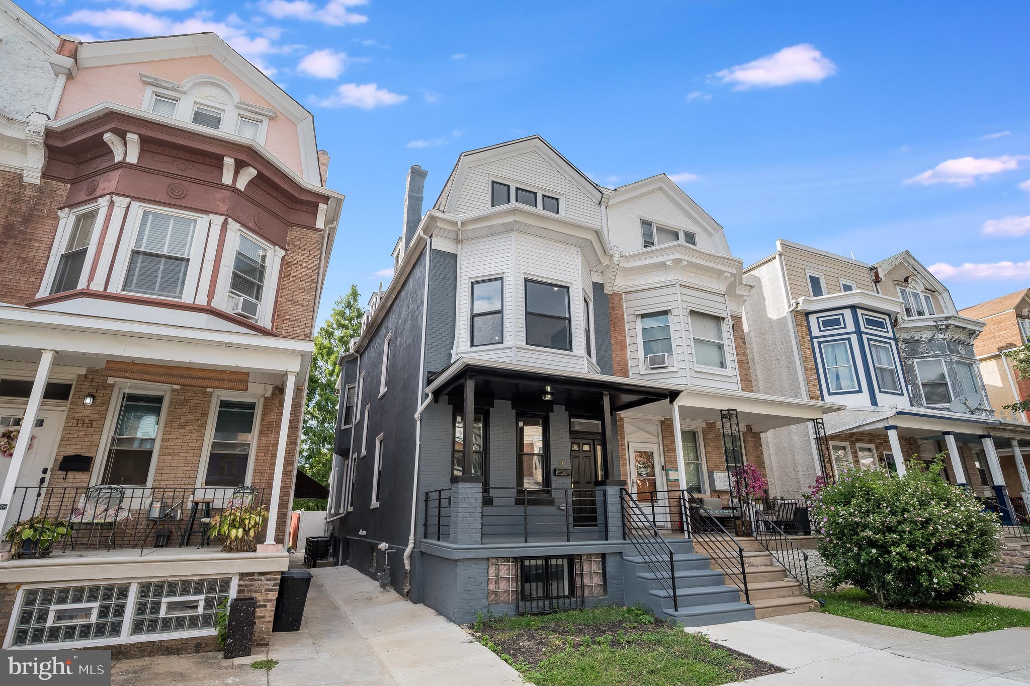 ROXBOROUGH - Residential
