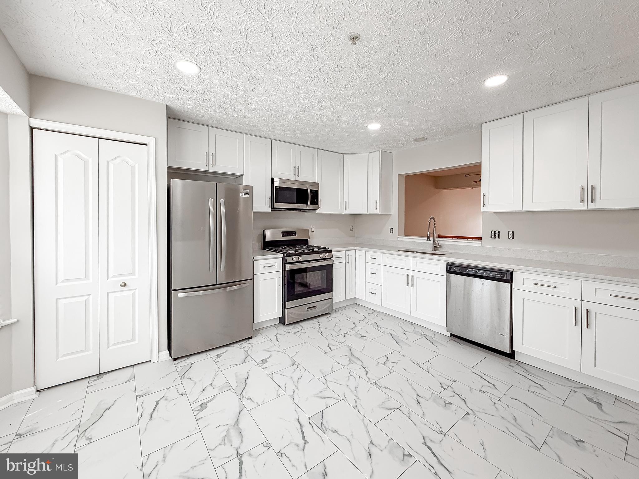 HOWARDS RIDGE - Residential Lease