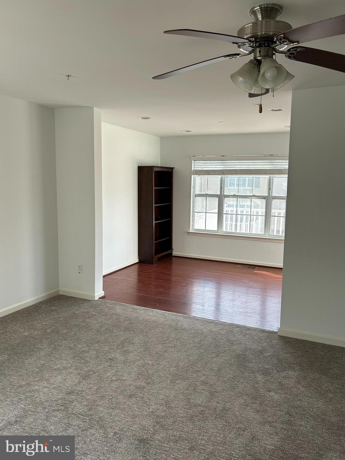CARRIAGE HILLS TOWNHOUSE - Residential