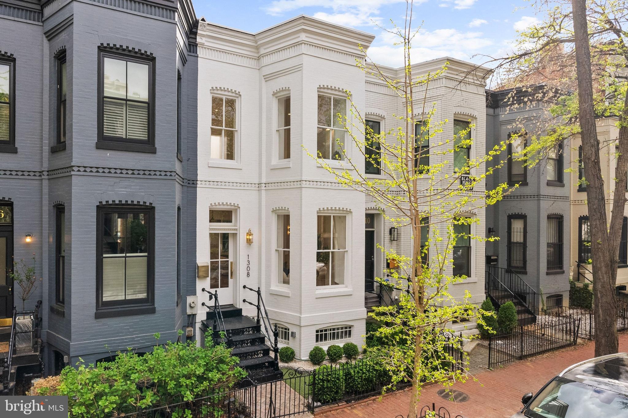 LOGAN CIRCLE - Residential