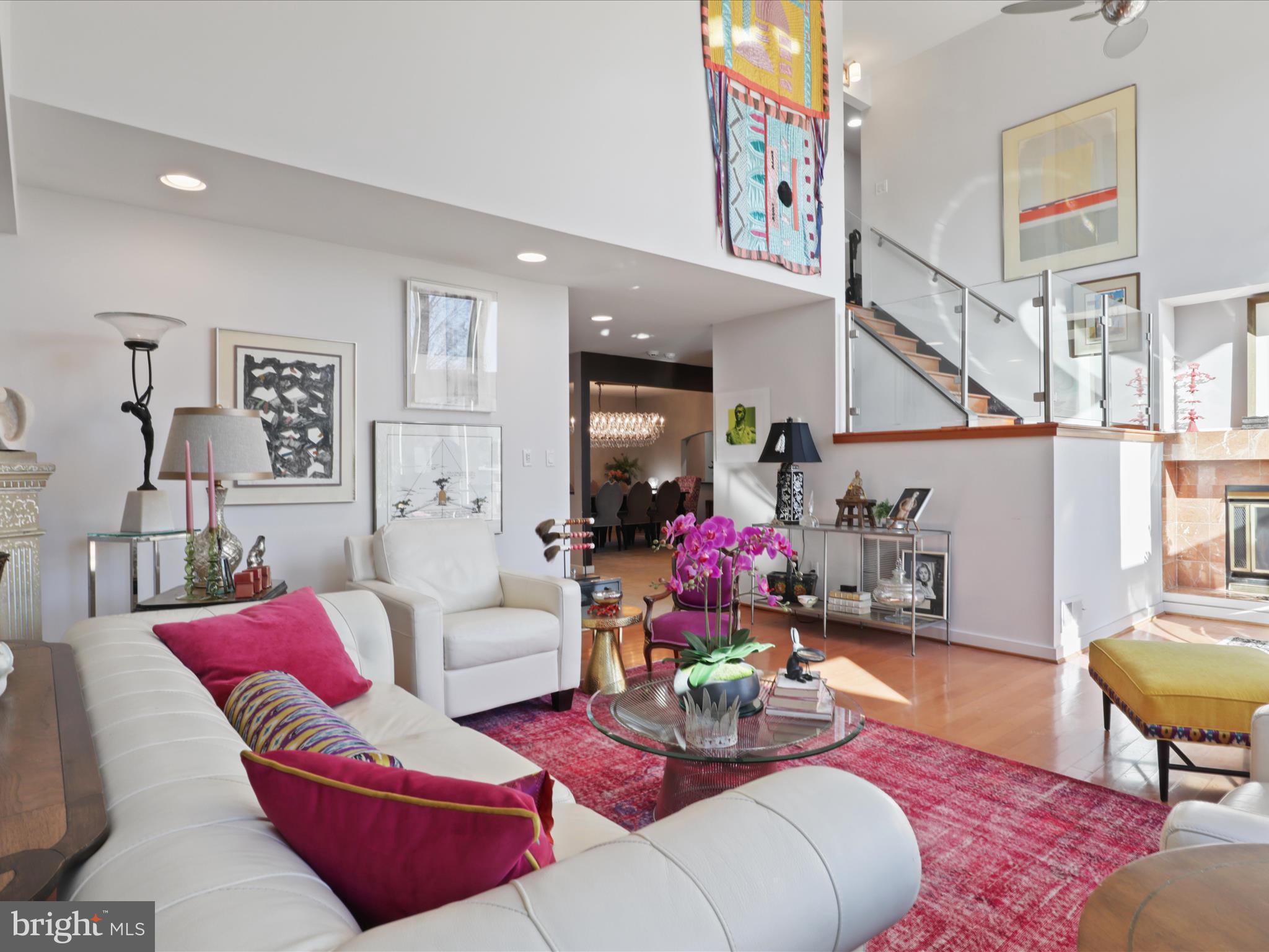 RESTON - Residential